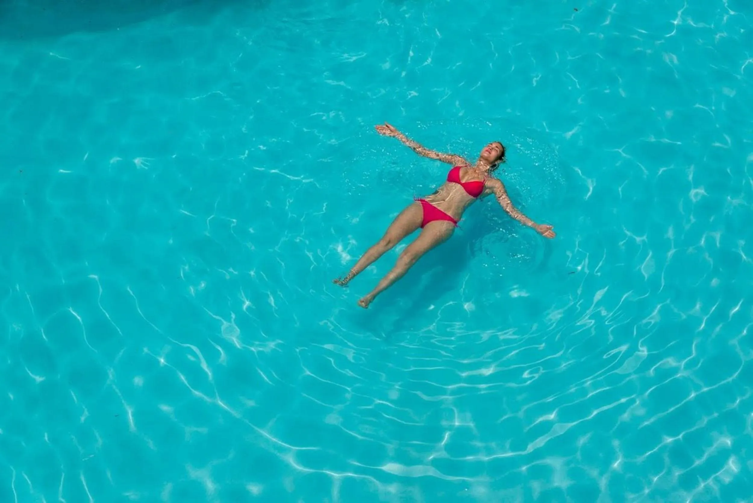 Guests in Divi Aruba Phoenix Beach Resort