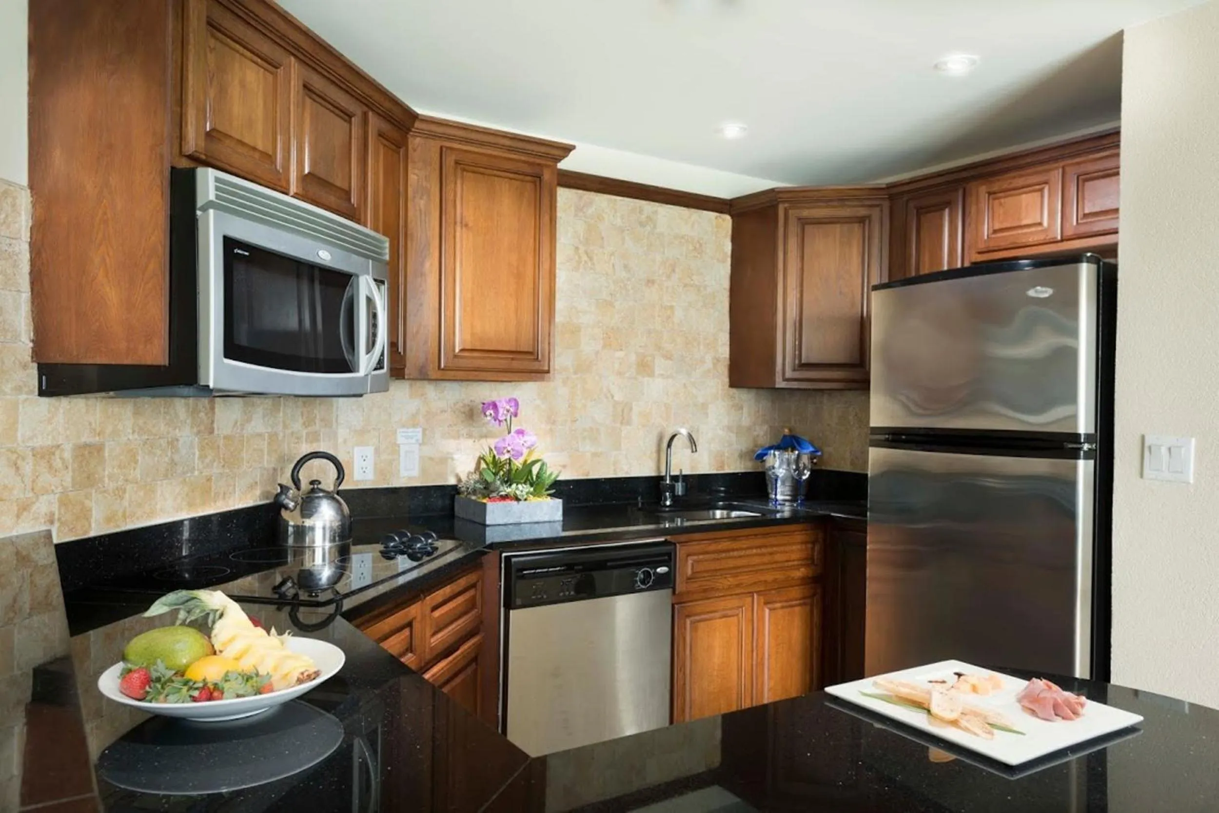 Kitchen or kitchenette in Divi Aruba Phoenix Beach Resort