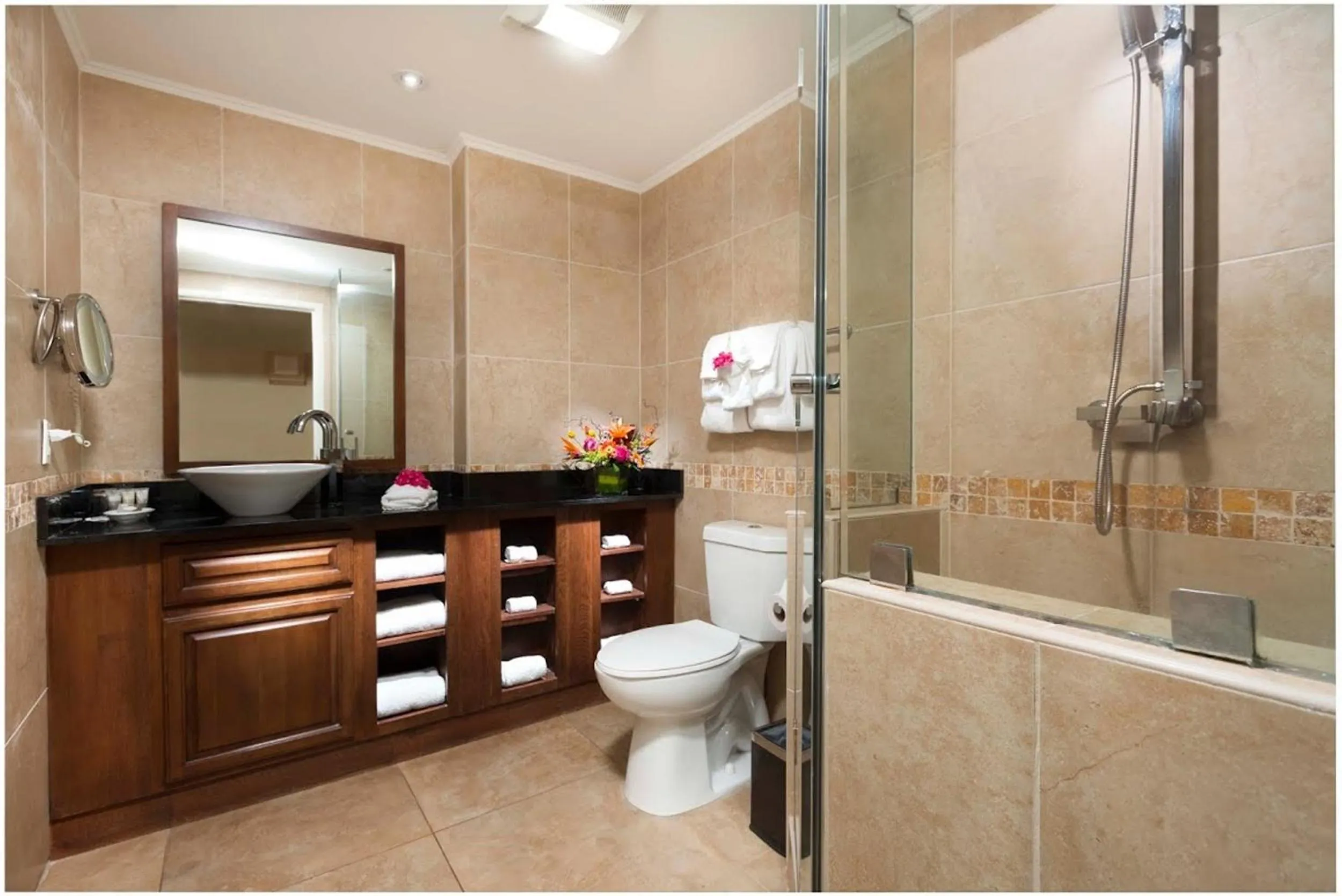 Bathroom in Divi Aruba Phoenix Beach Resort