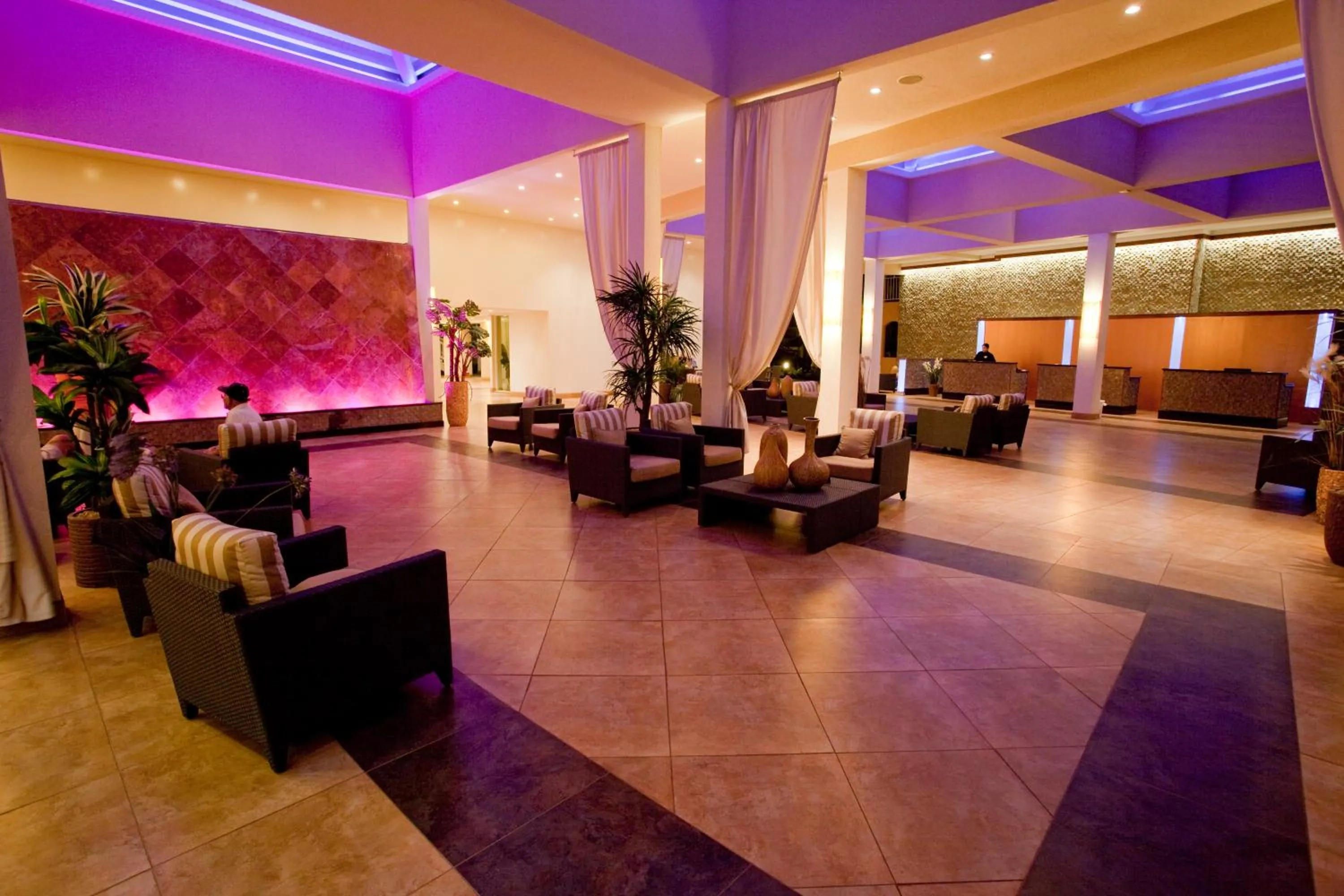 Lobby or reception in Divi Aruba Phoenix Beach Resort