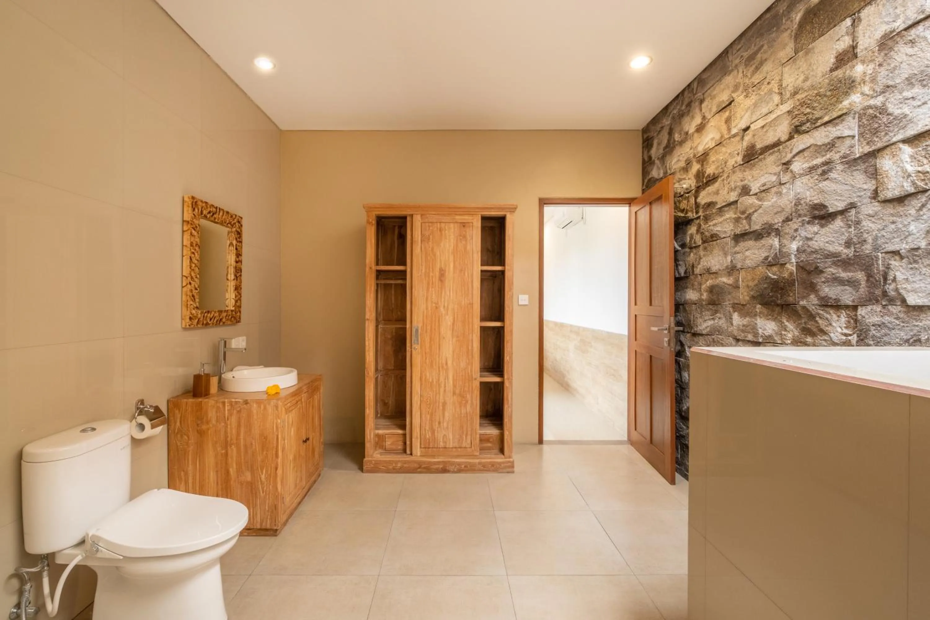 Toilet in Villa Wananta