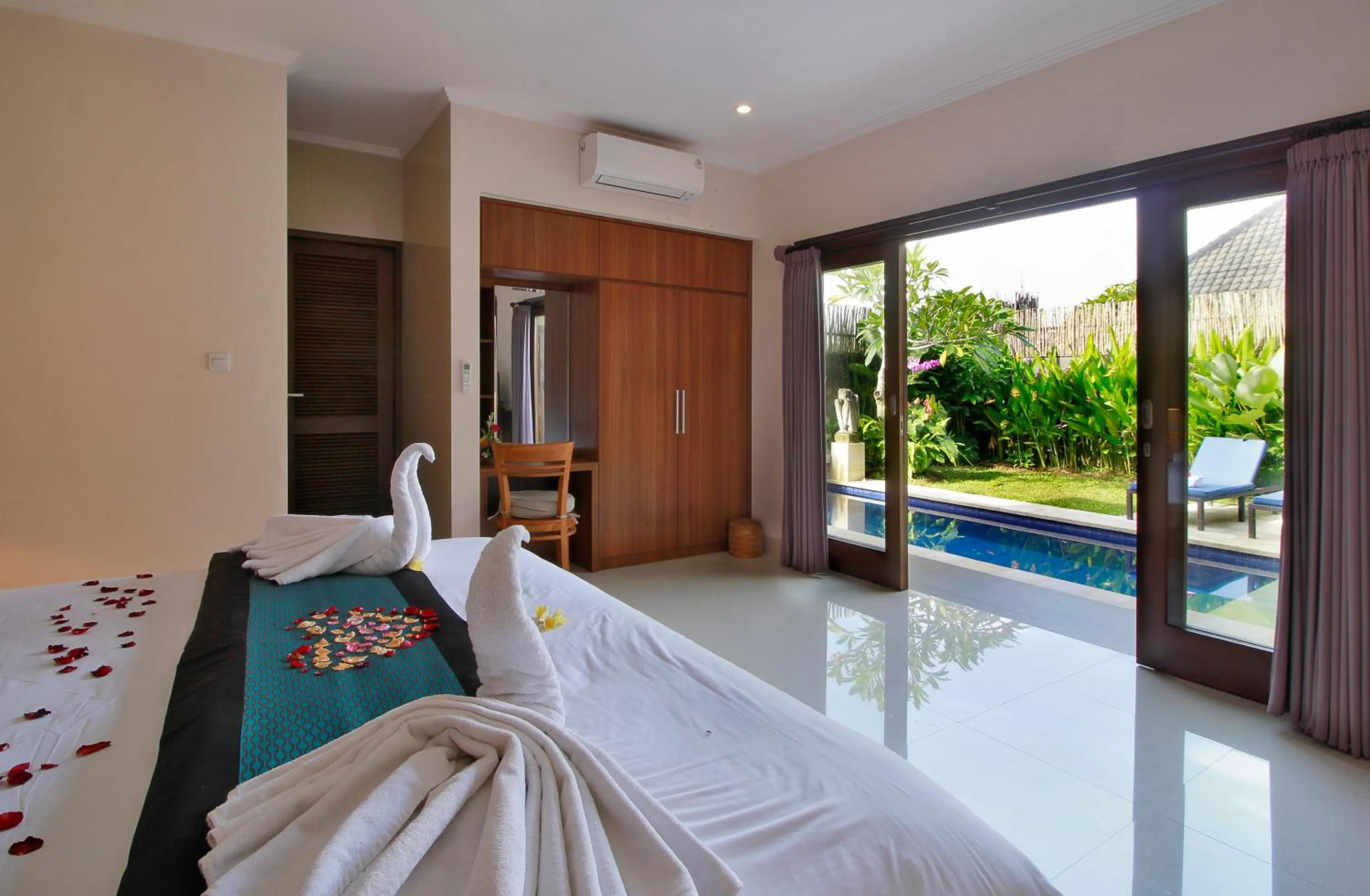 Bed in Villa Wananta