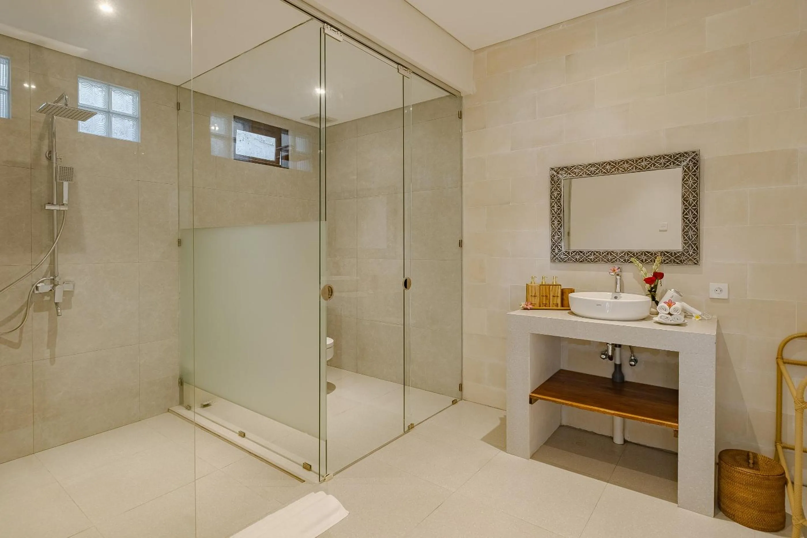 Shower in Villa Wananta