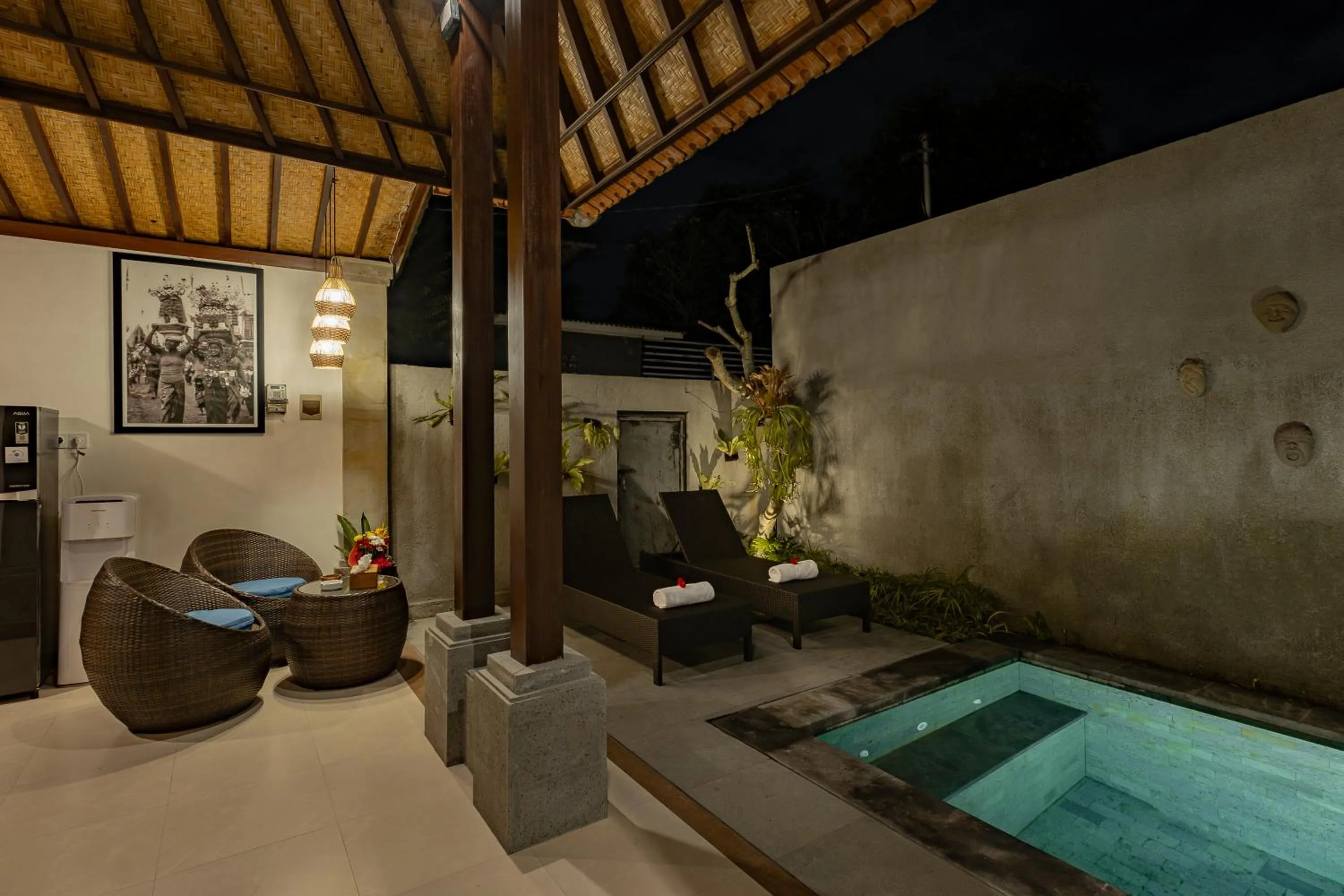 Night in Villa Wananta