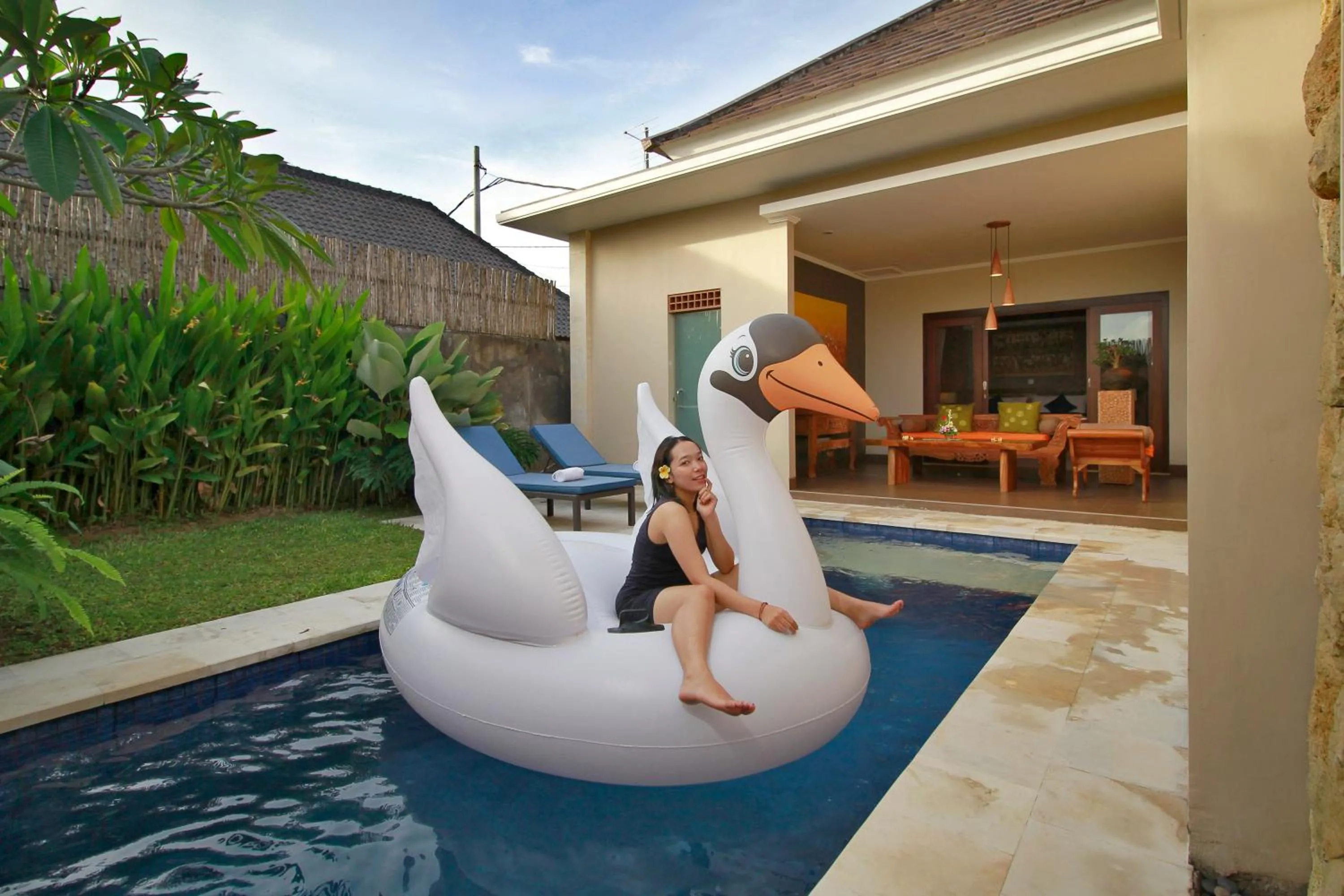 People in Villa Wananta