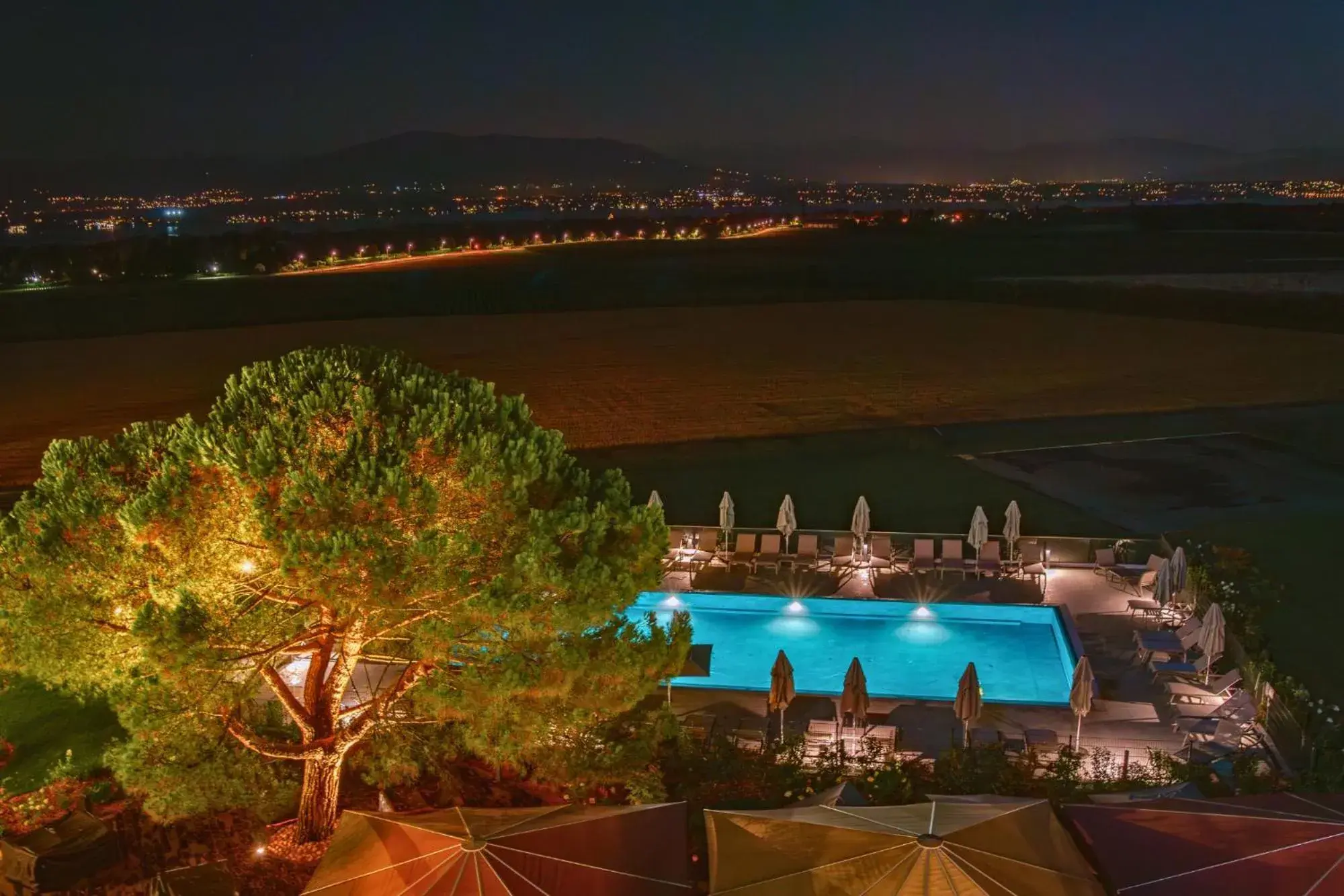 Swimming pool in Everness Hotel & Resort Swimming pool in Everness Hotel & Resort