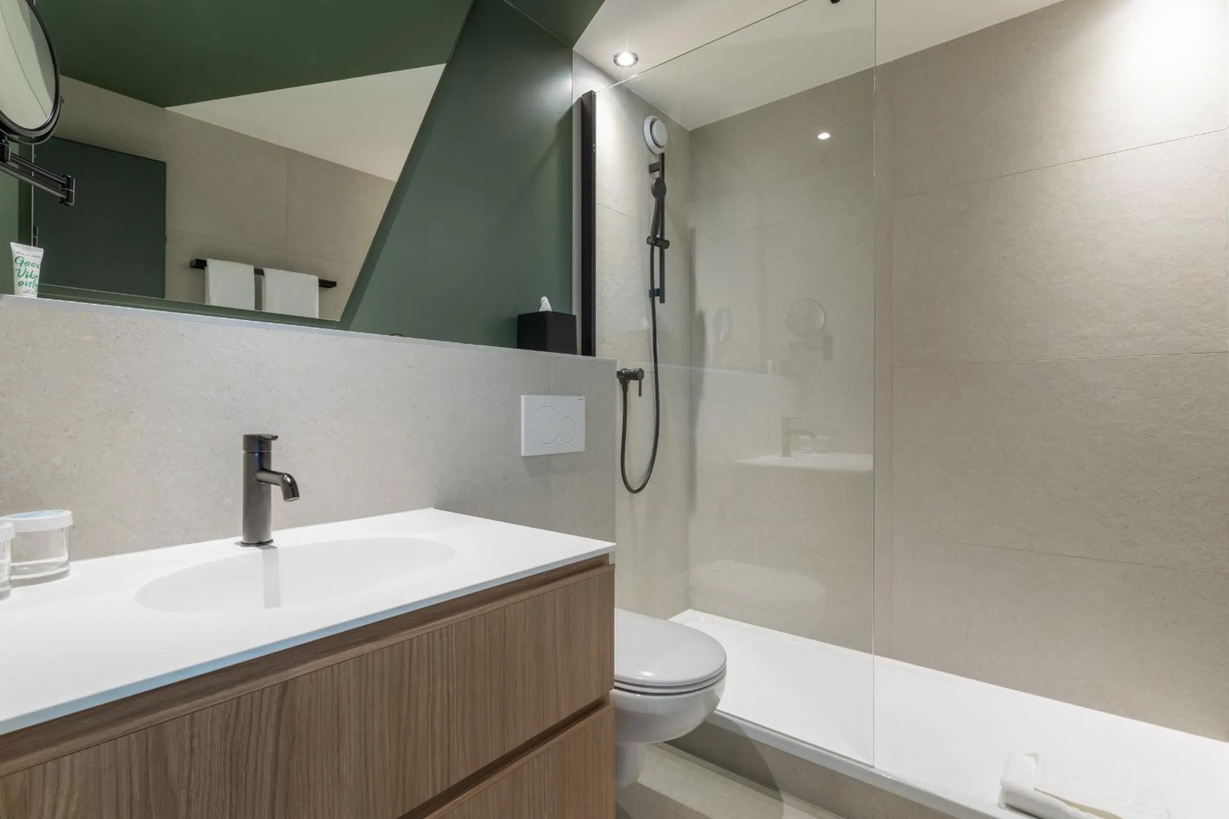 Bathroom in Everness Hotel & Resort