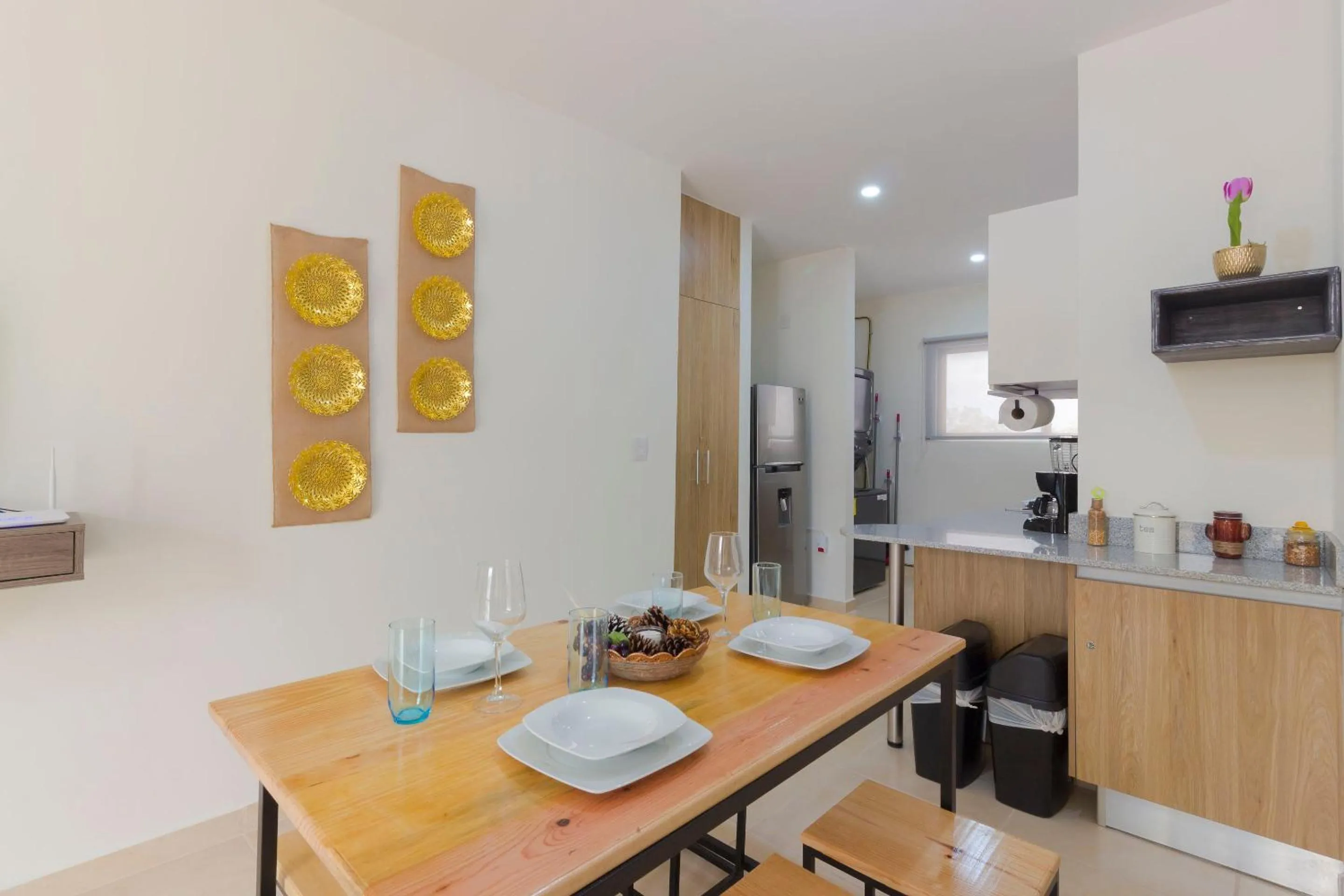 Dining area in Bright & Relaxing Full Apartment