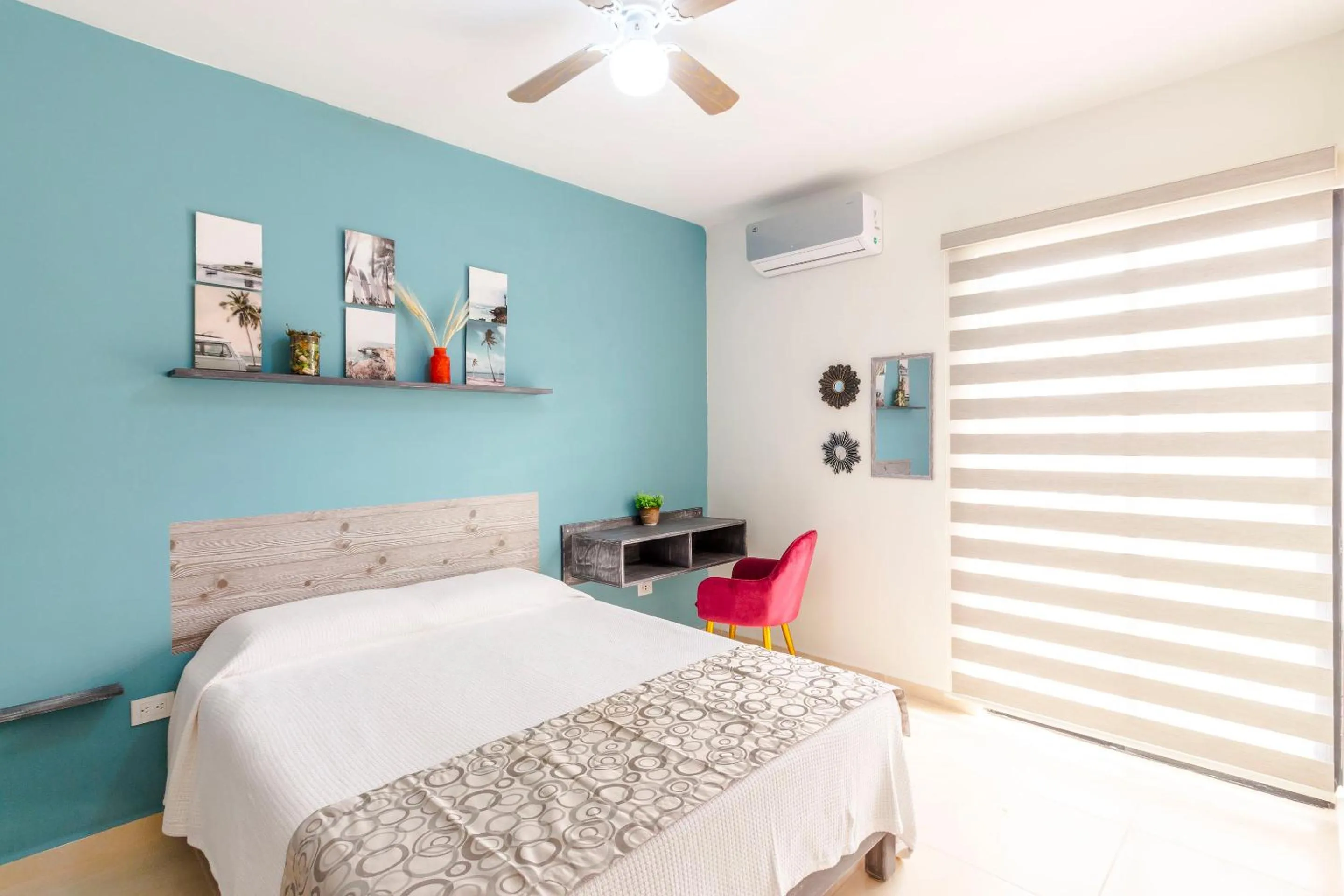 Bed in Bright & Relaxing Full Apartment