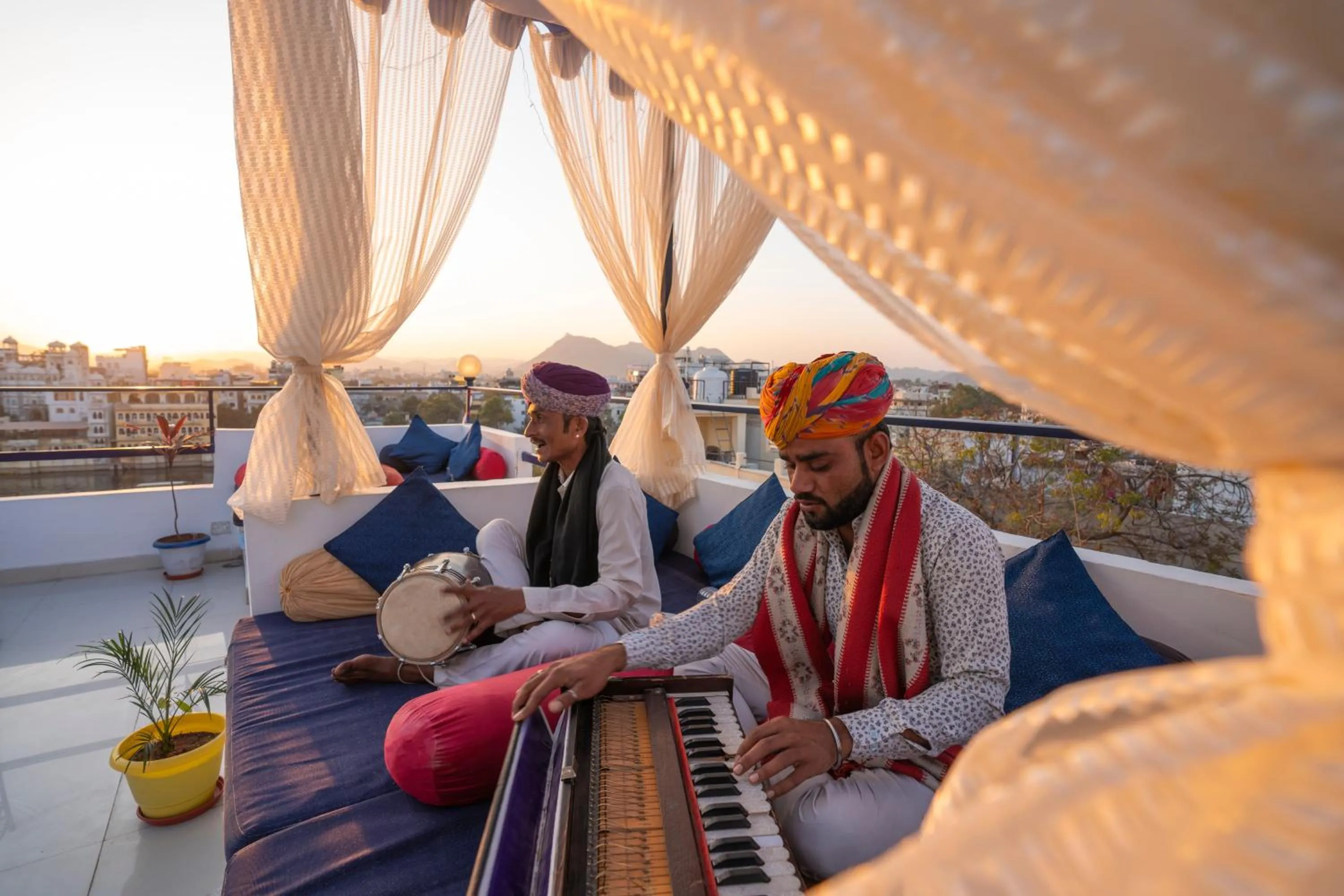 Balcony/Terrace in Shalom Backpackers Udaipur