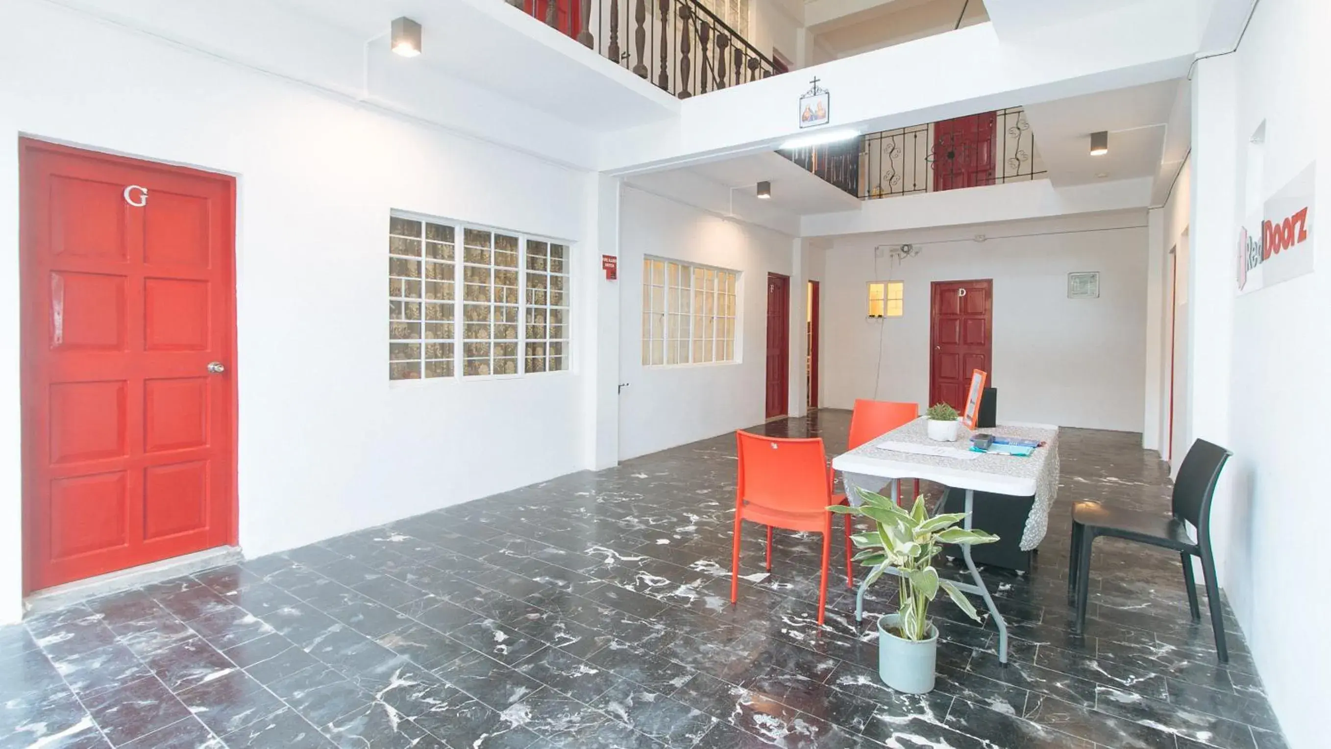 Lobby or reception in RedDoorz at V-Cloud Hills near De La Salle Dasmarinas Cavite Lobby or reception in RedDoorz at V-Cloud Hills near De La Salle Dasmarinas Cavite