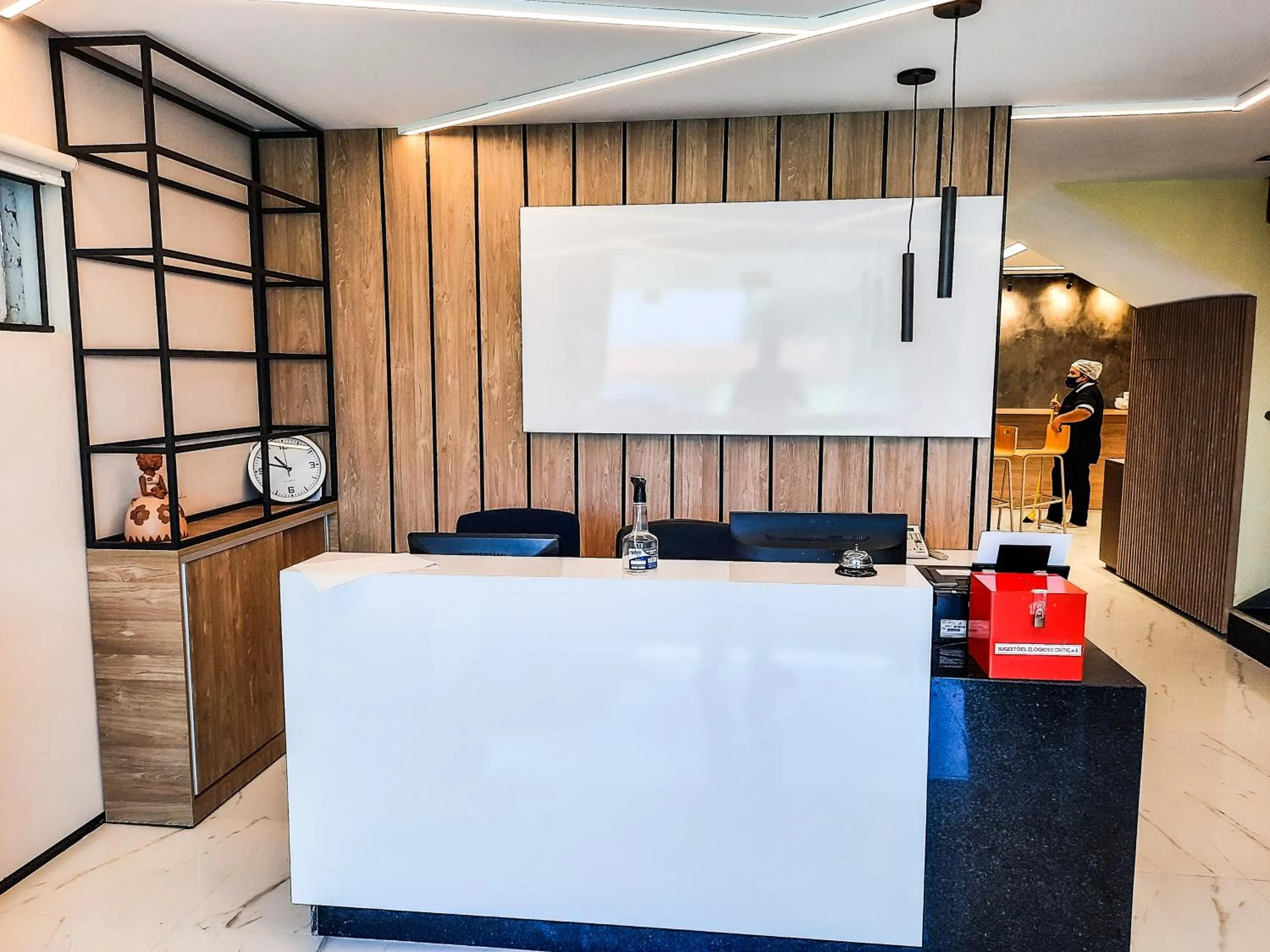 Communal lounge/ TV room in HUB Hotel