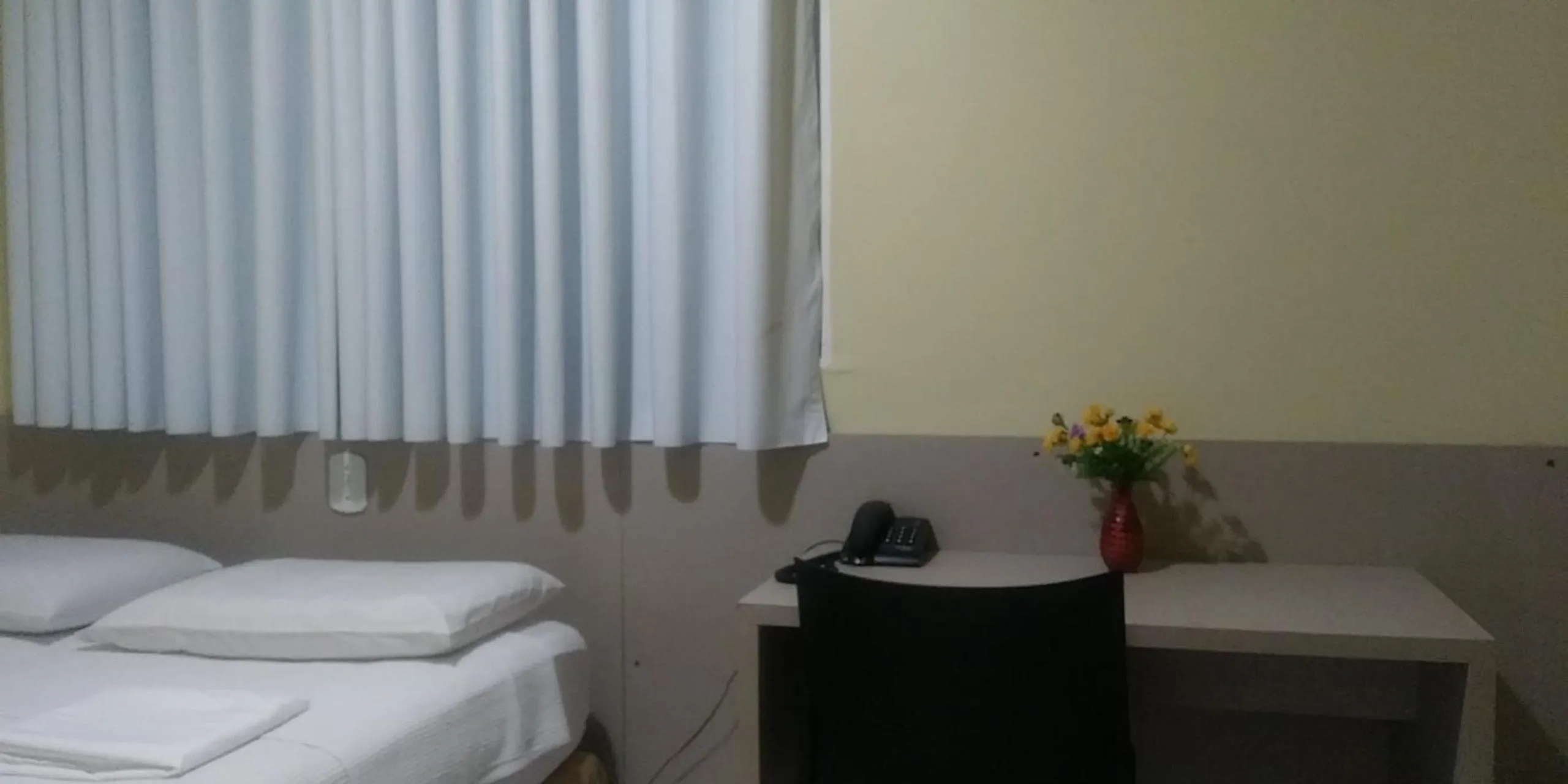 Photo of the whole room, Bed in HUB Hotel