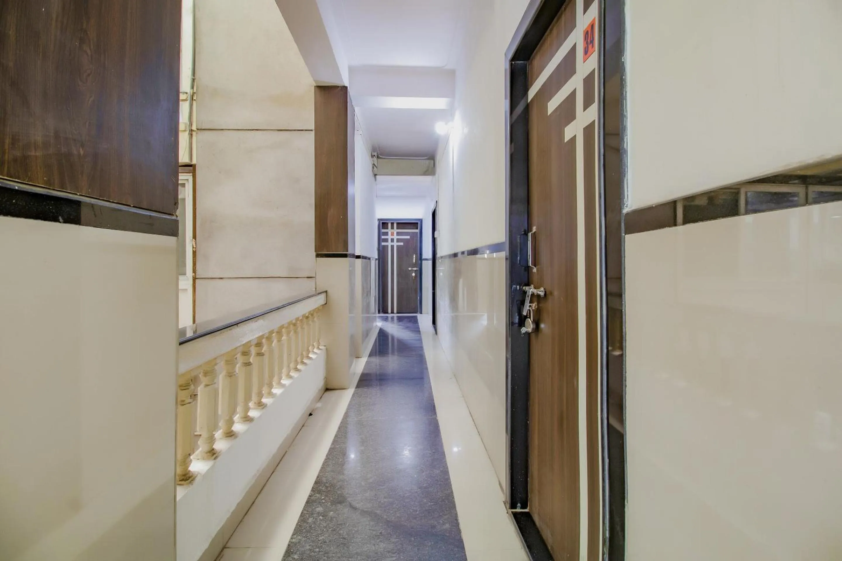 Lobby or reception in SPOT ON Indirasagar Executive