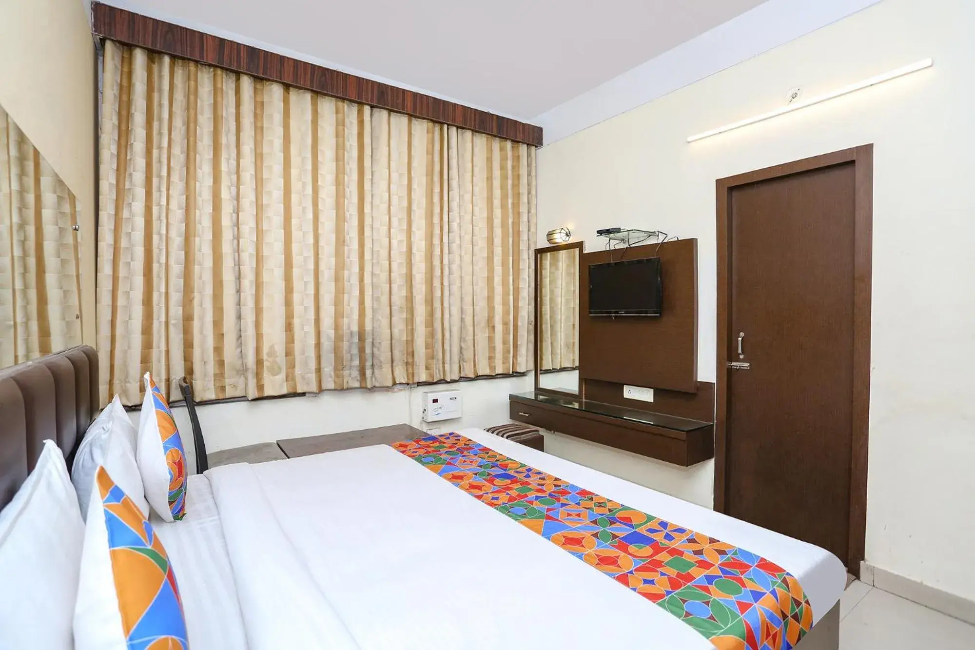 Photo of the whole room, Bed in FabExpress Kanha Classic Photo of the whole room, Bed in FabExpress Kanha Classic