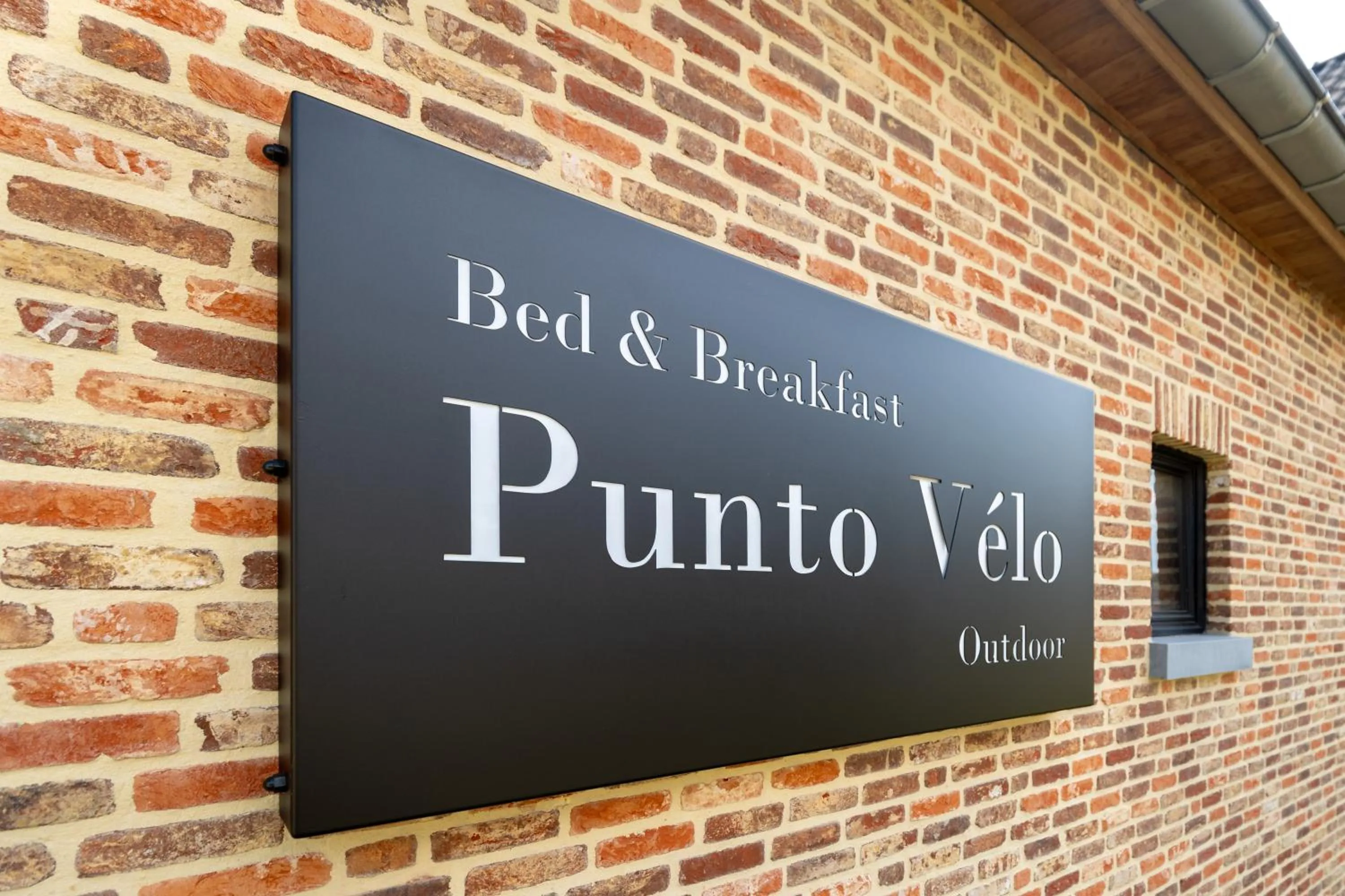Property logo or sign in B&B Punto Vélo
