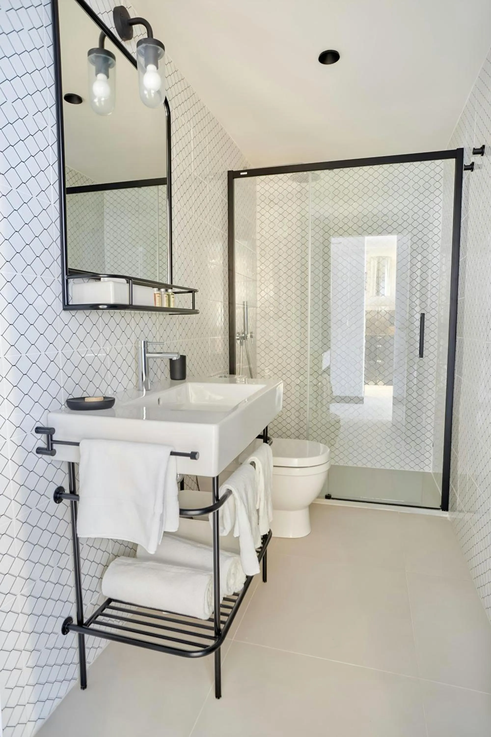 Bathroom in Sonder by Marriott Bonvoy Malasaña Apartments