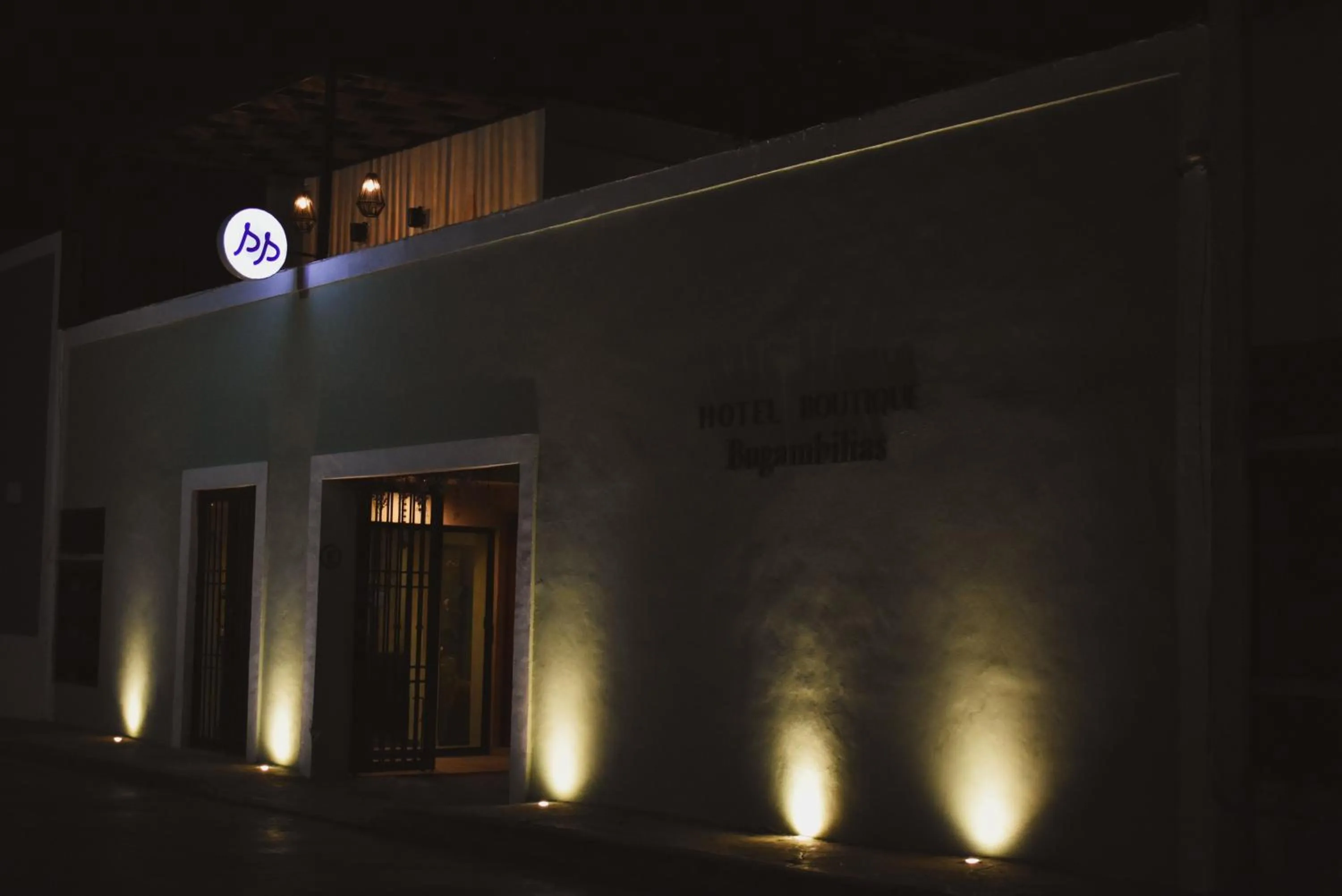 Property building in Hotel Boutique Bugambilias