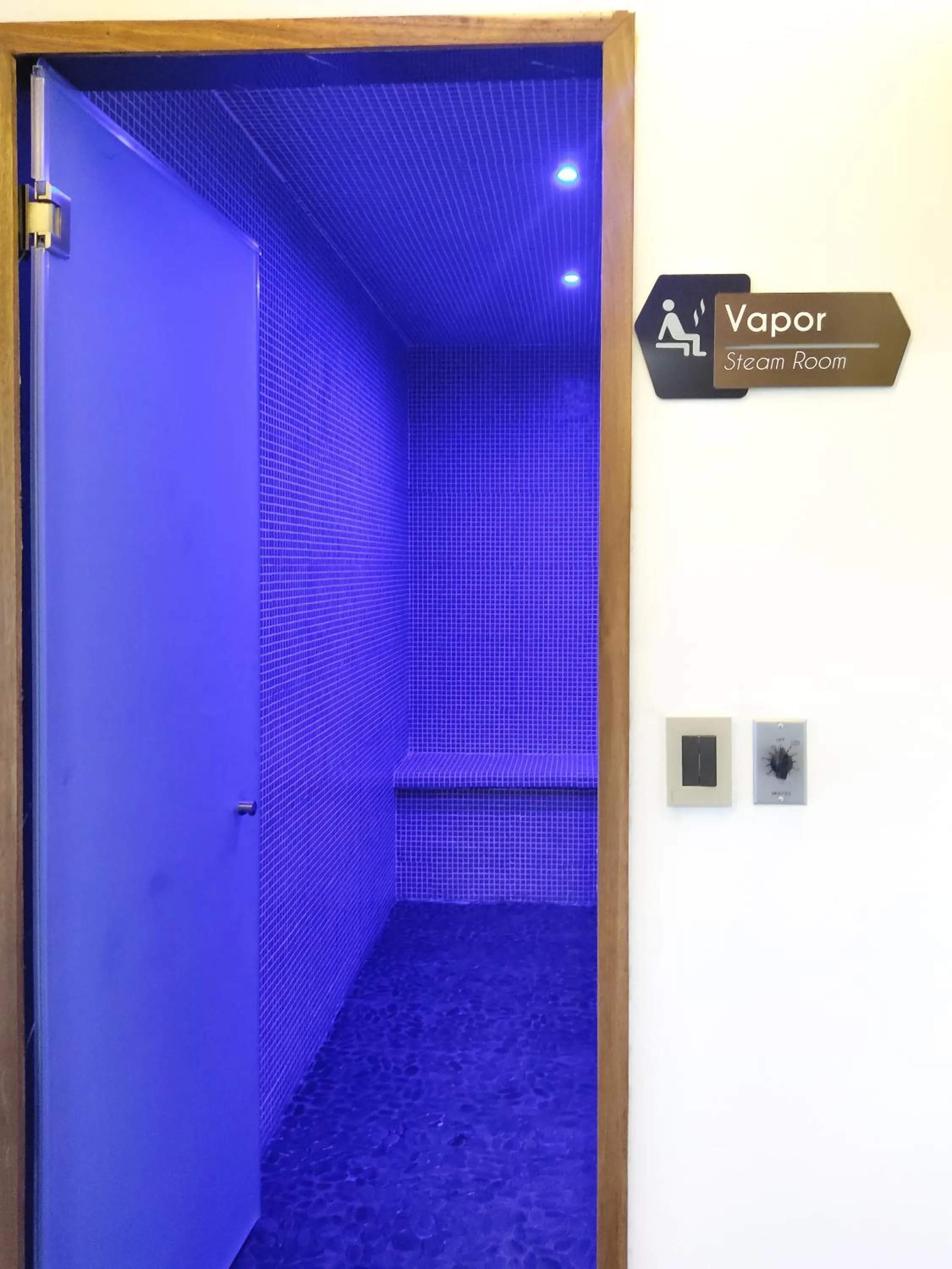 Steam room in Ramë Hotel Boutique