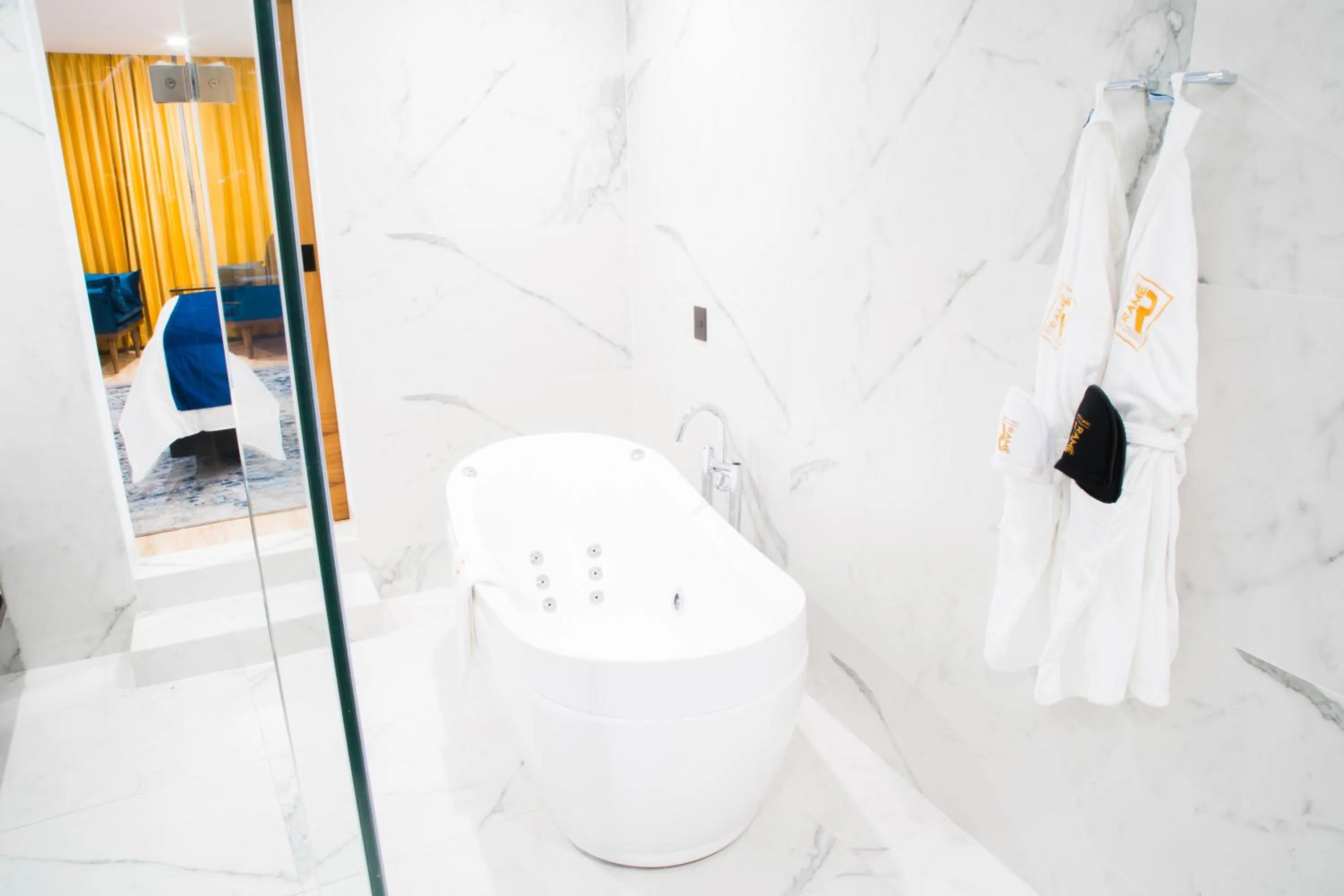 Hot Tub in Ramë Hotel Boutique