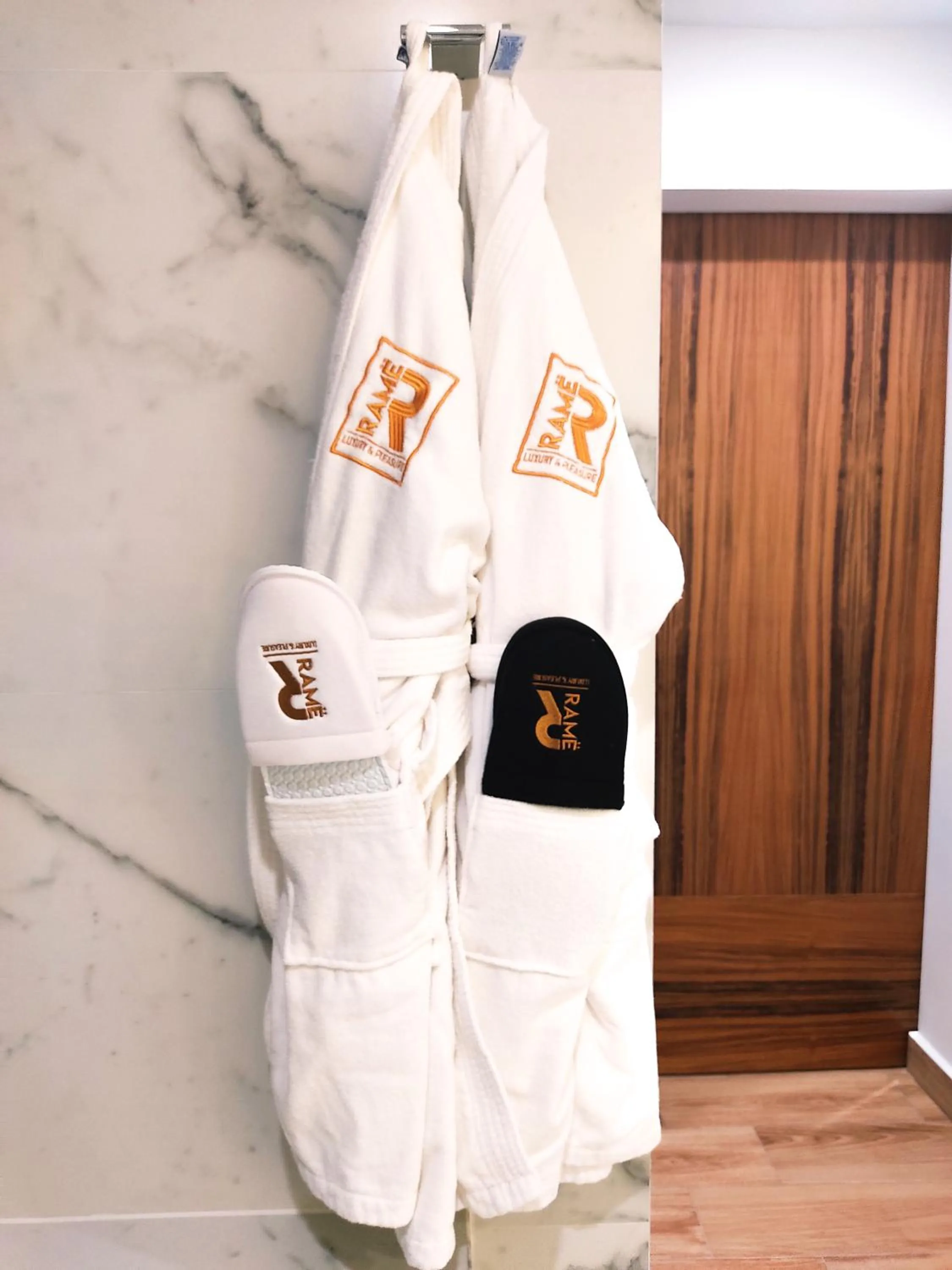 Hot Tub in Ramë Hotel Boutique