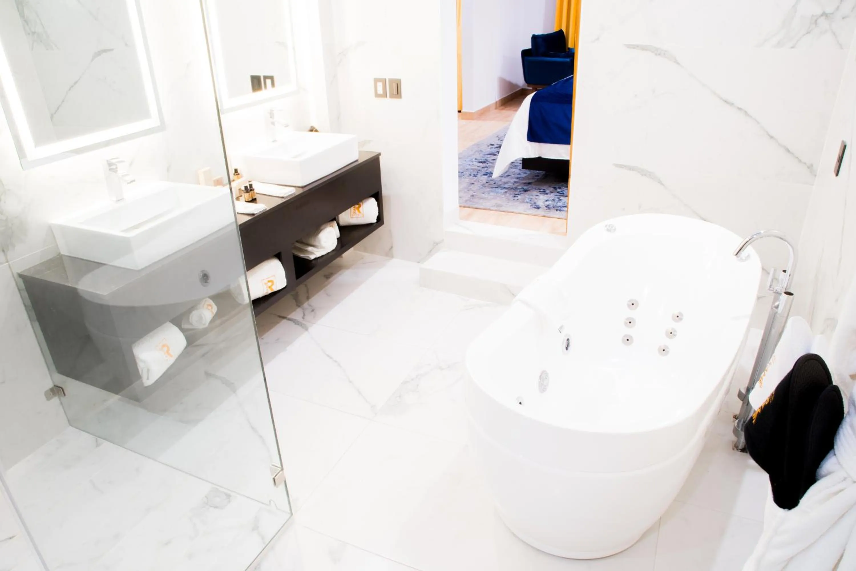 Hot Tub in Ramë Hotel Boutique