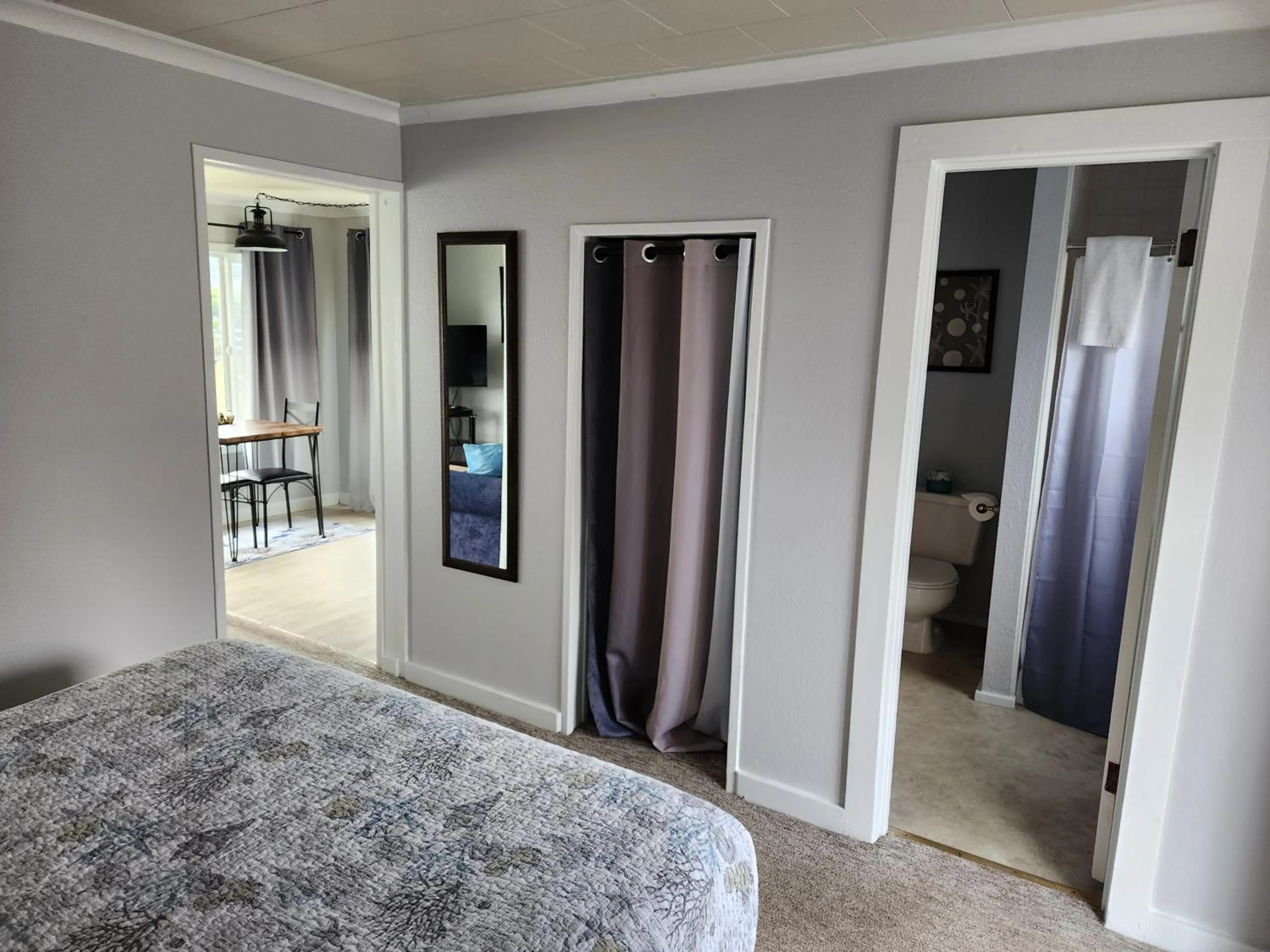 Bed in Inn at Arch Rock