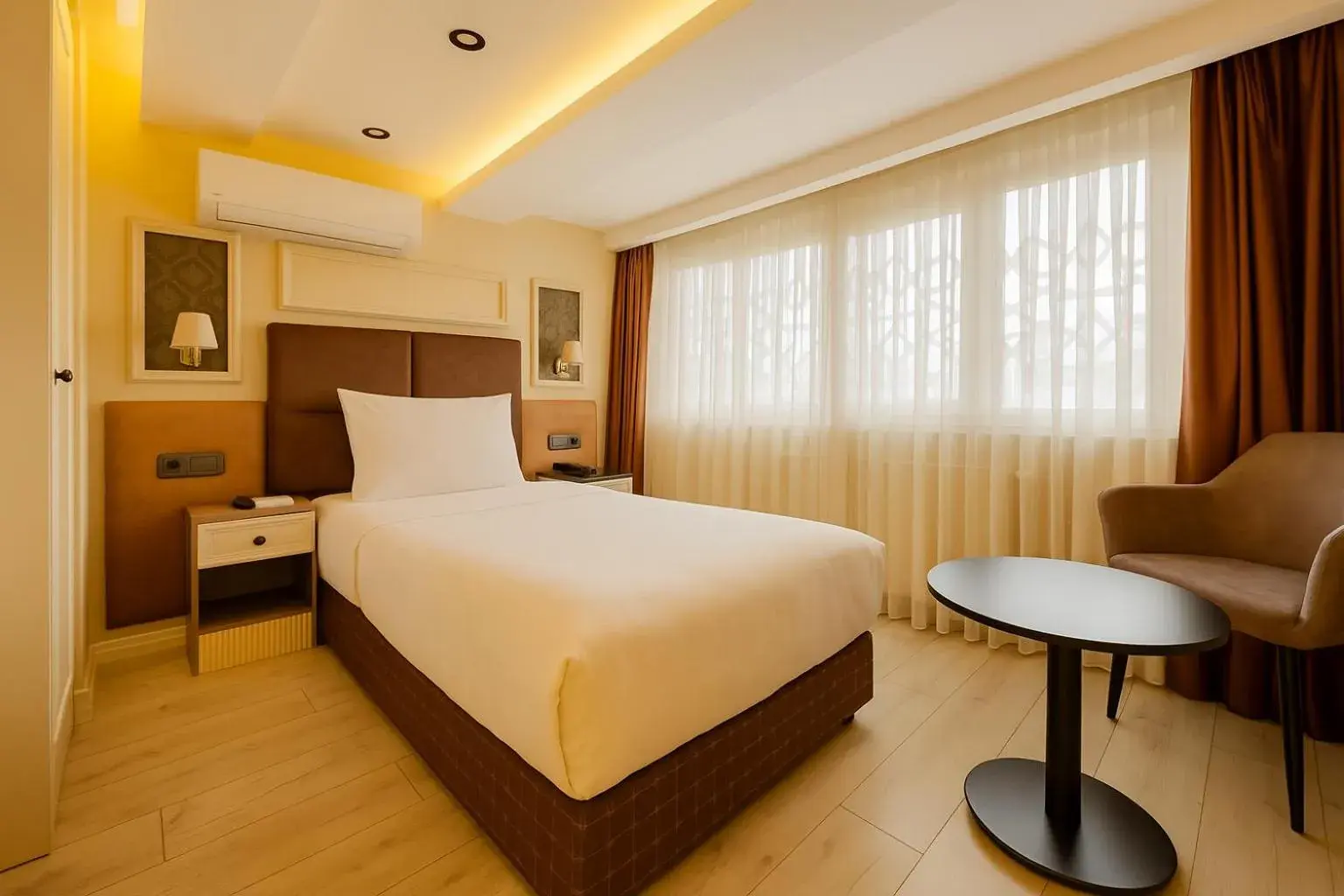 Photo of the whole room, Bed in FRT AİRPORT OTEL Photo of the whole room, Bed in FRT AİRPORT OTEL