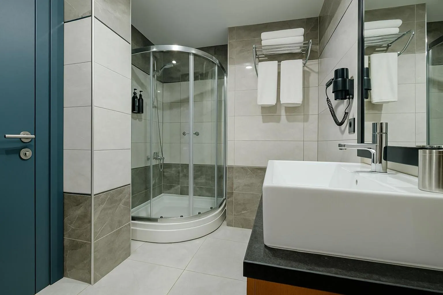 Bathroom in FRT AİRPORT OTEL