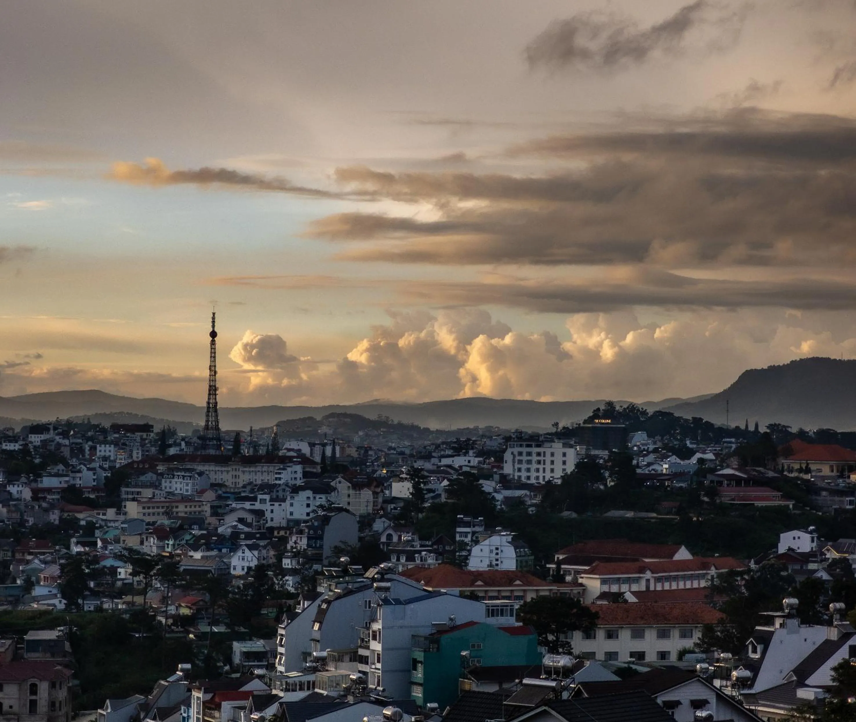 La Pense'e Hotel - Dalat