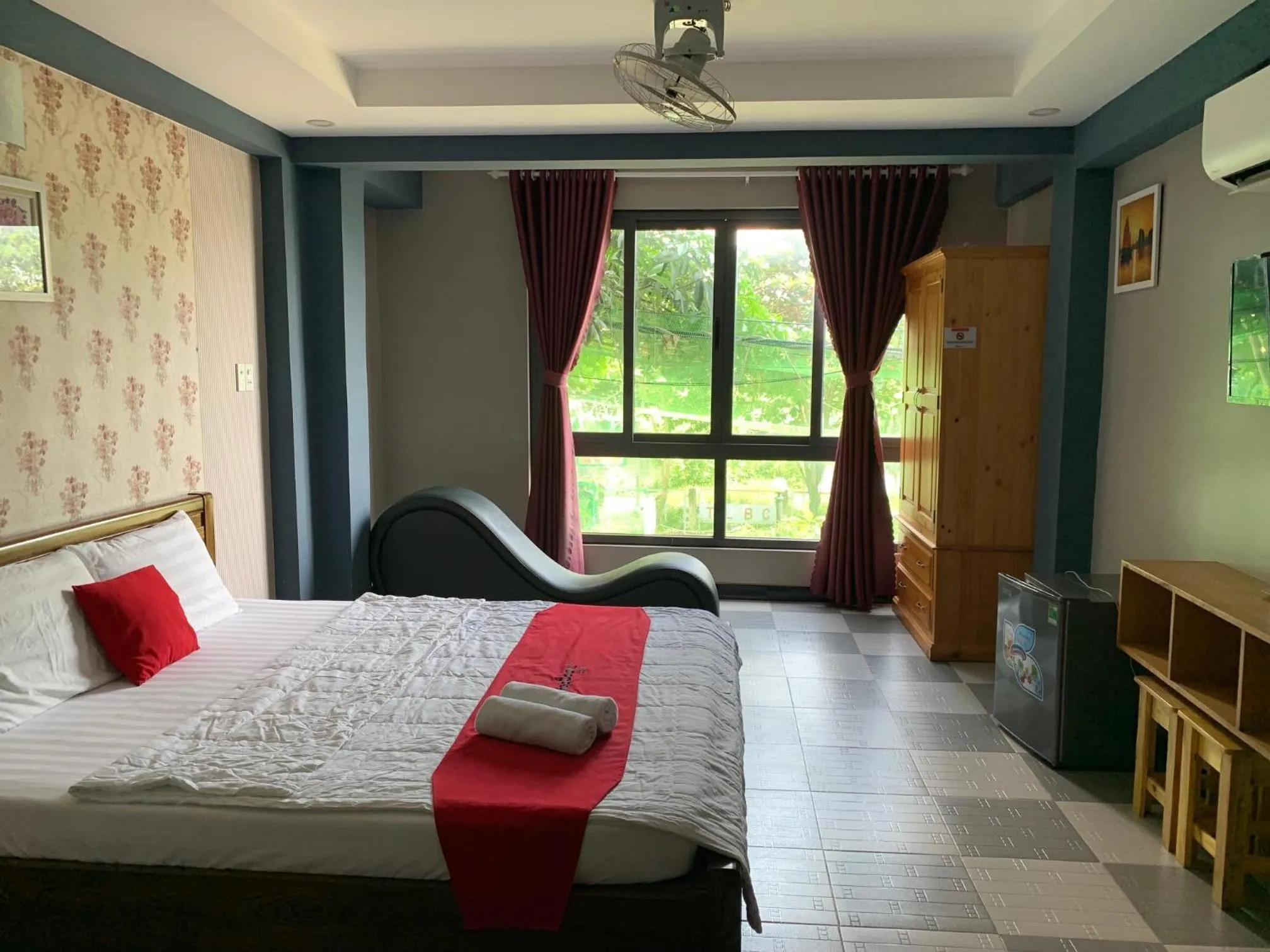 Bedroom, Bed in Bờ Sông Hotel