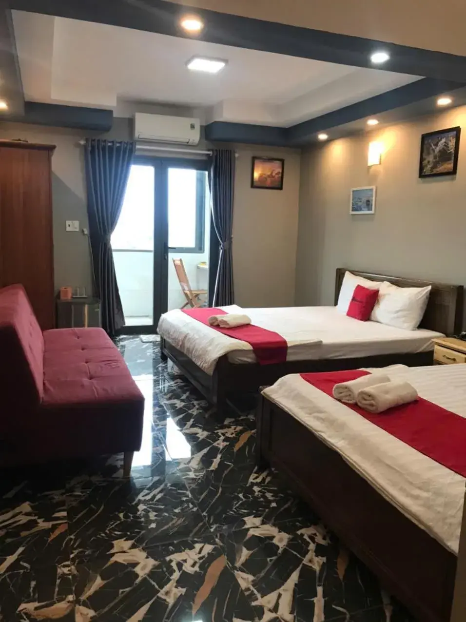 Triple Room in Bờ Sông Hotel Triple Room in Bờ Sông Hotel