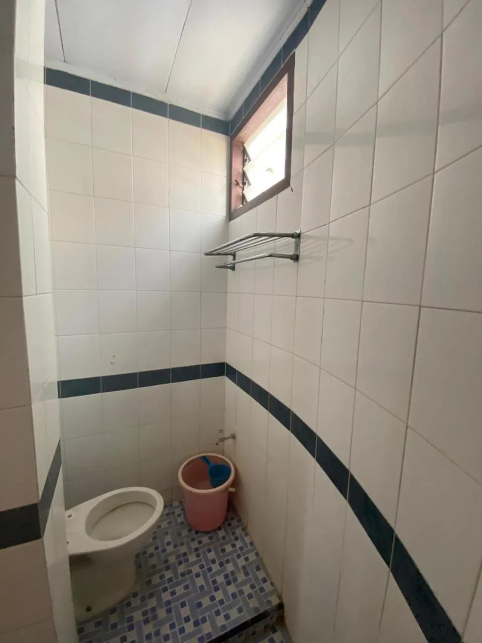 Bathroom in Bulusaraung Homestay Makassar