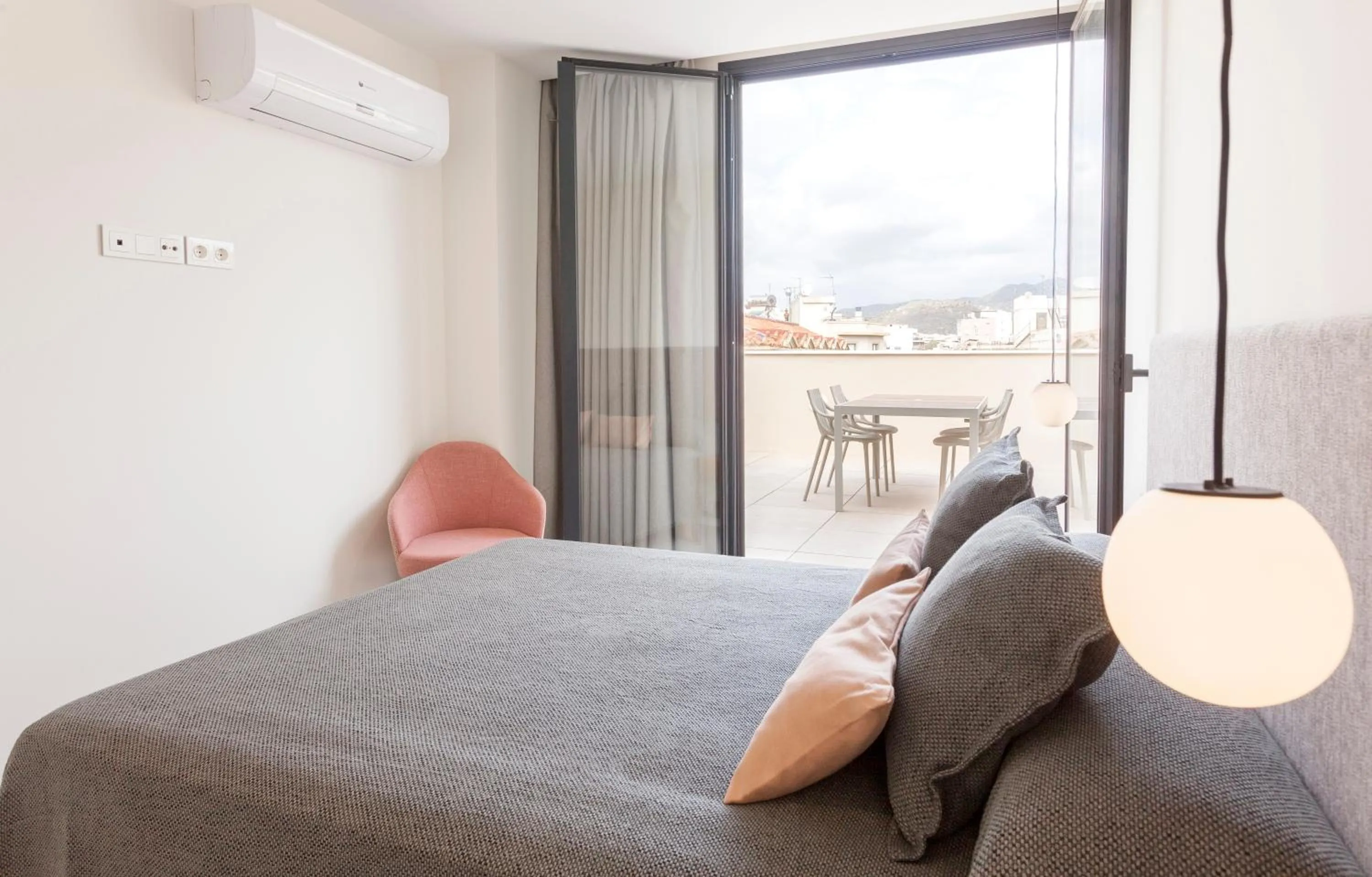 Photo of the whole room, Bed in Apartamentos Málaga Premium - Calle Granada