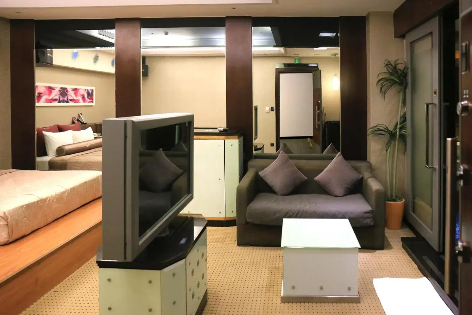 Photo of the whole room, Bed in In-stone Motel Photo of the whole room, Bed in In-stone Motel