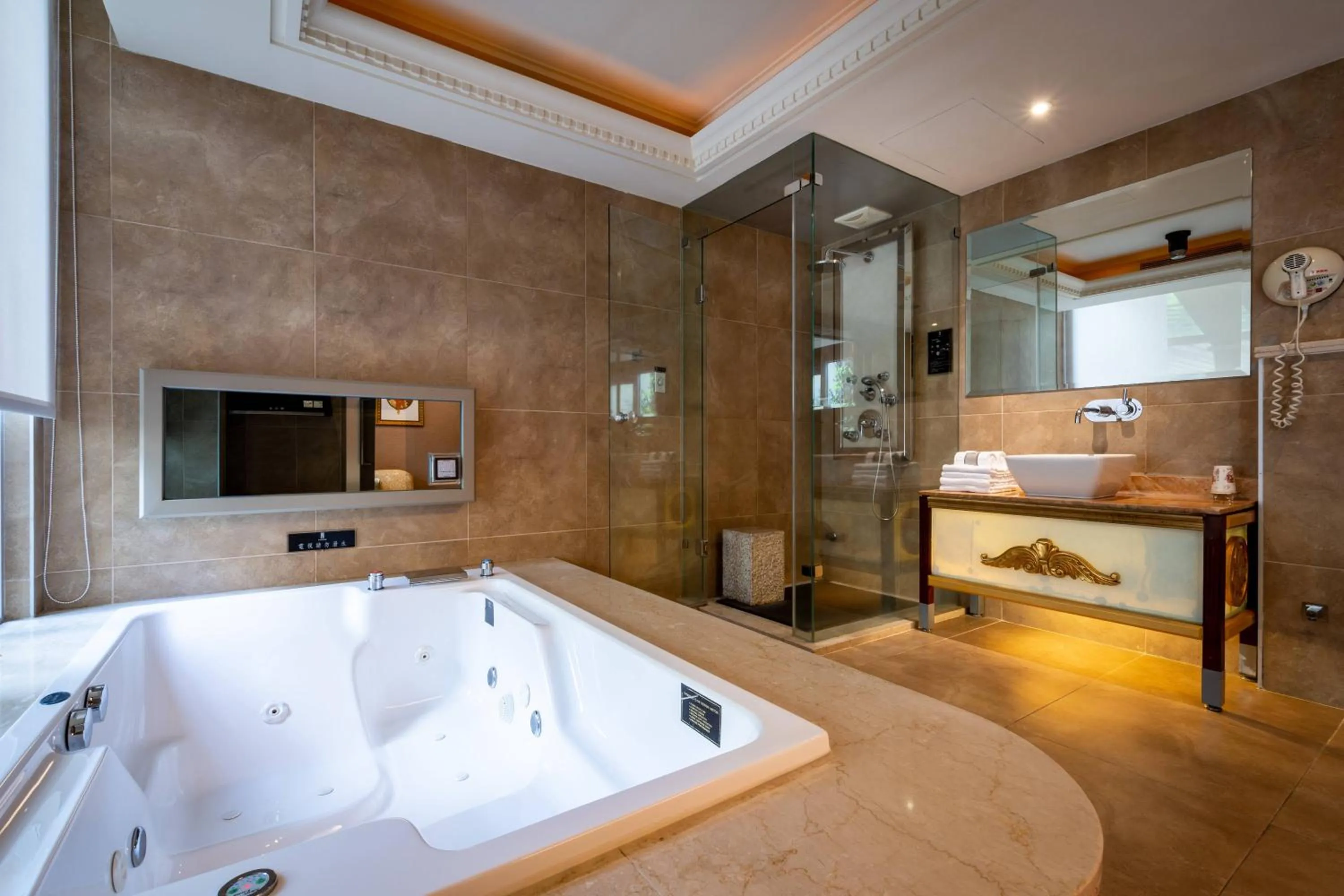 Bathroom in In-stone Motel