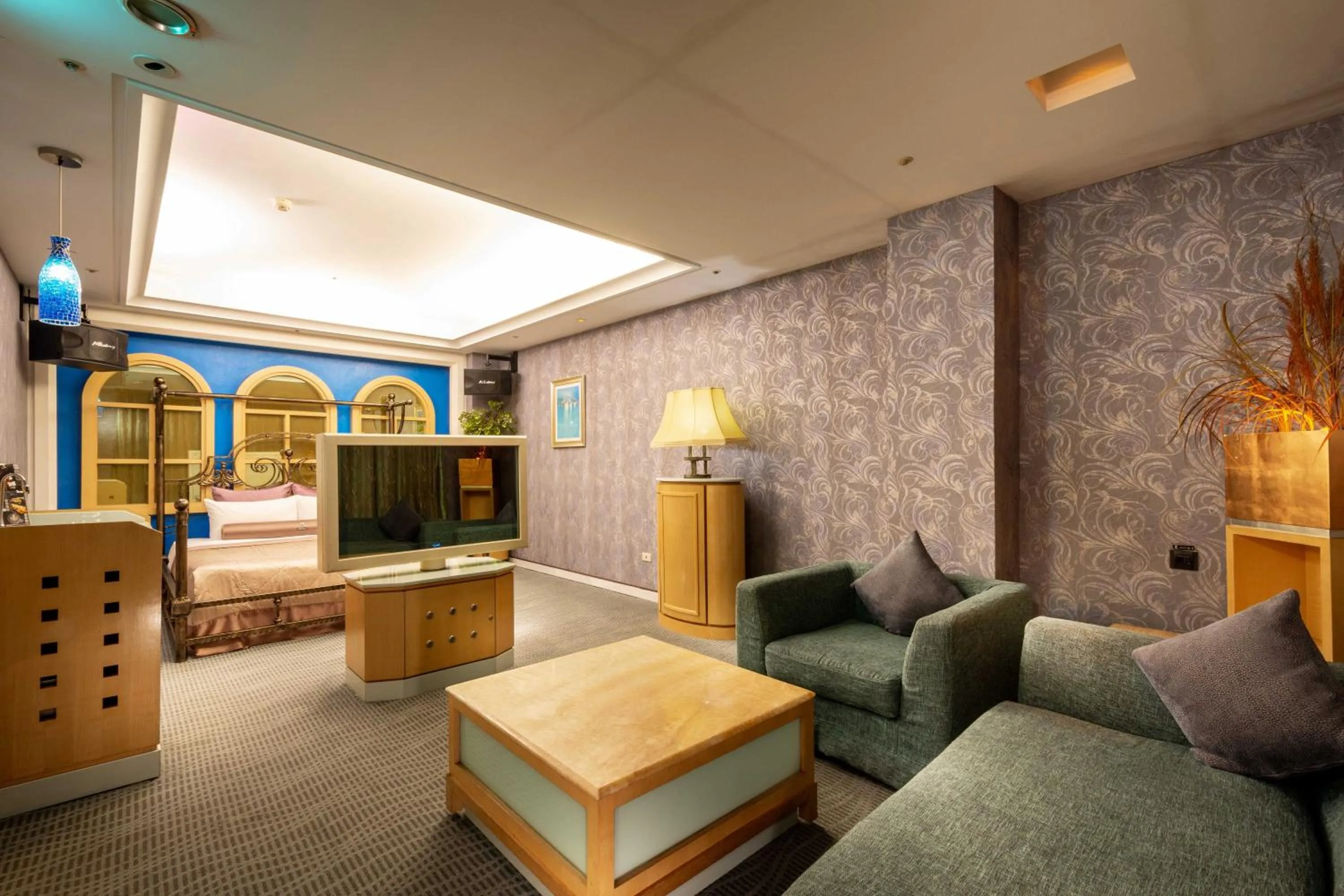 Seating area in In-stone Motel