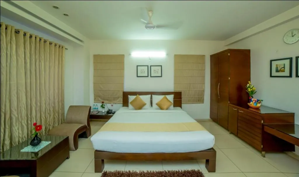 Bed in Hill View Hitech City