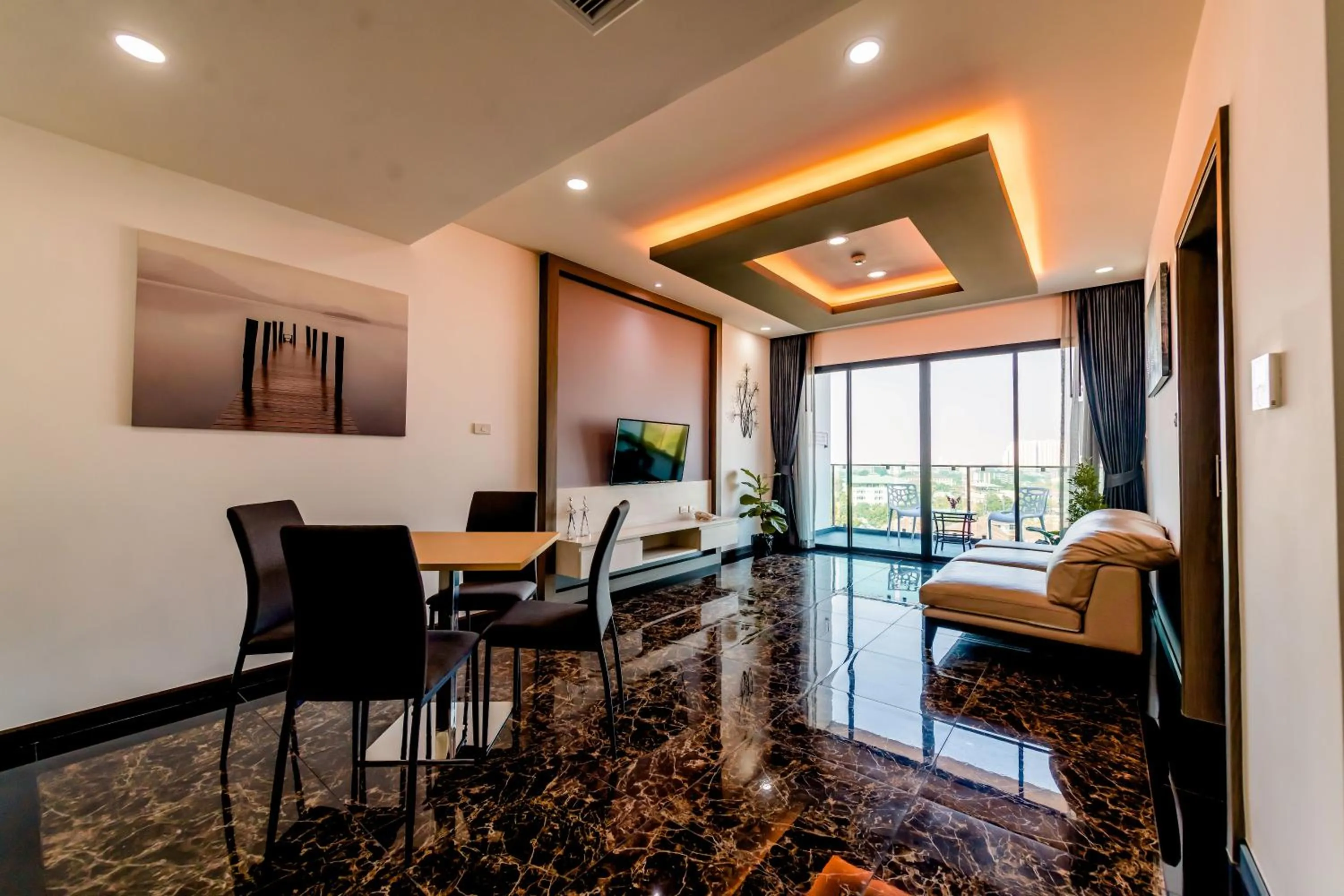 The Proud Hotel Pattaya - SHA Certified