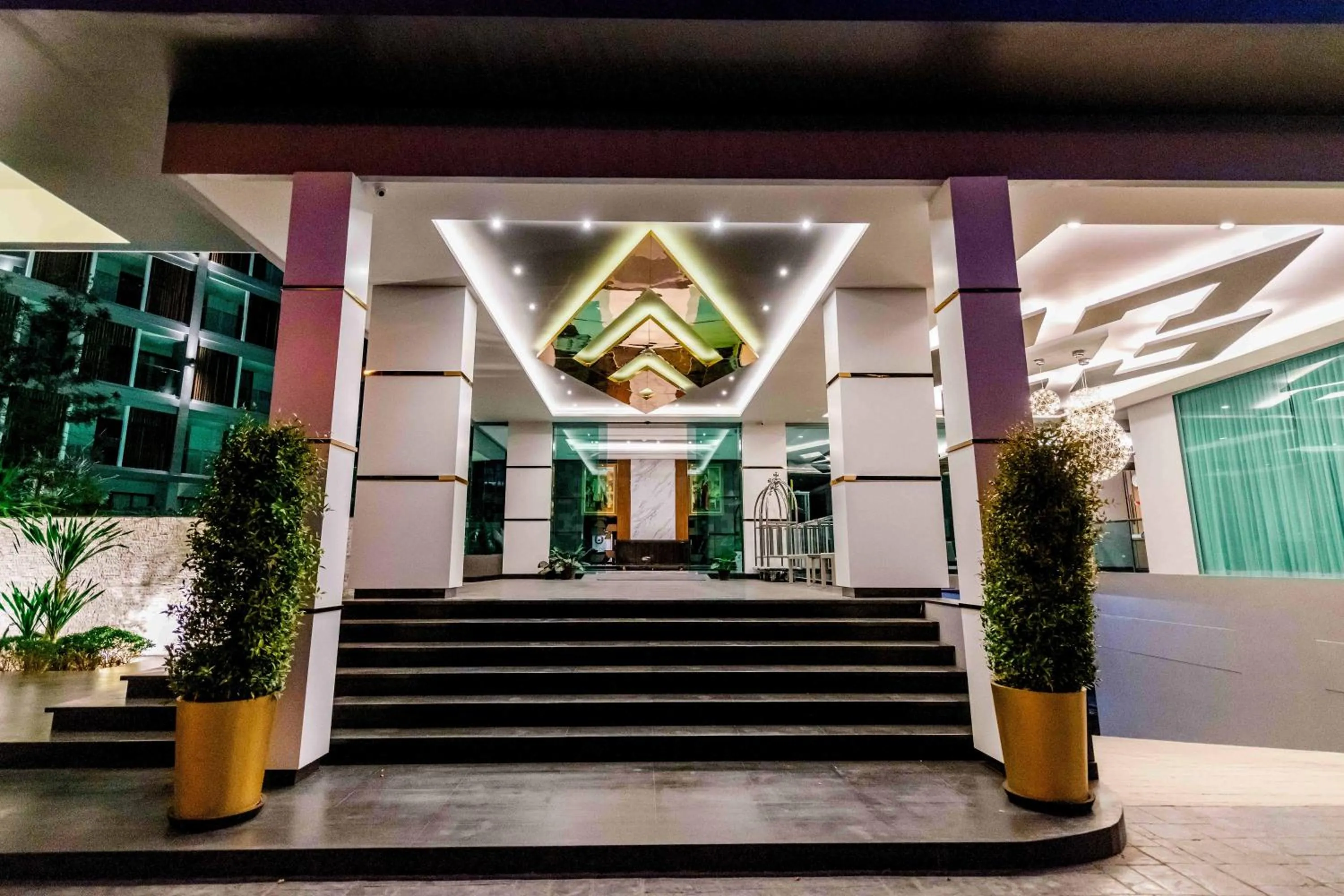 The Proud Hotel Pattaya - SHA Certified