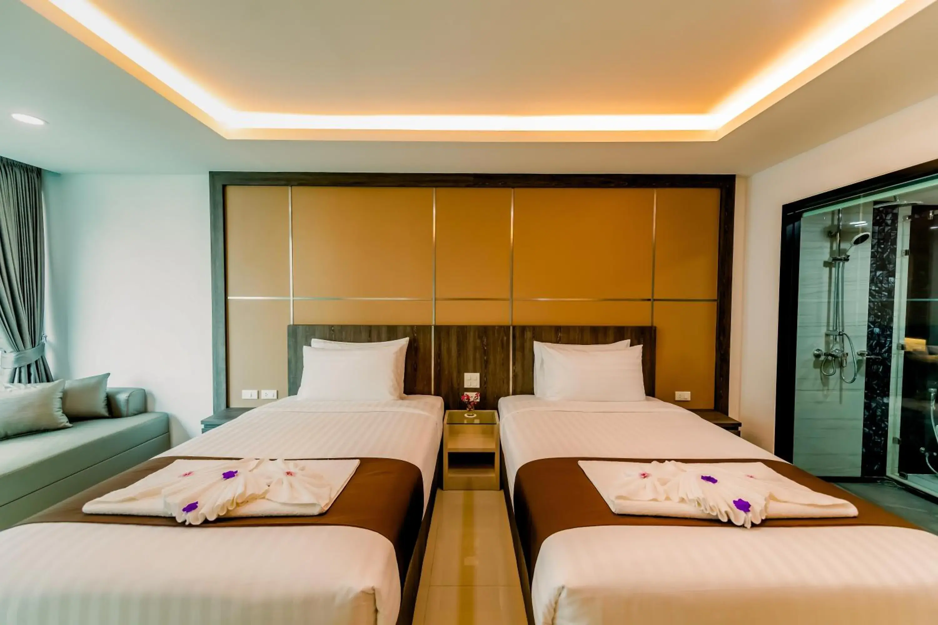 Bed in The Proud Hotel Pattaya - SHA Certified Bed in The Proud Hotel Pattaya - SHA Certified