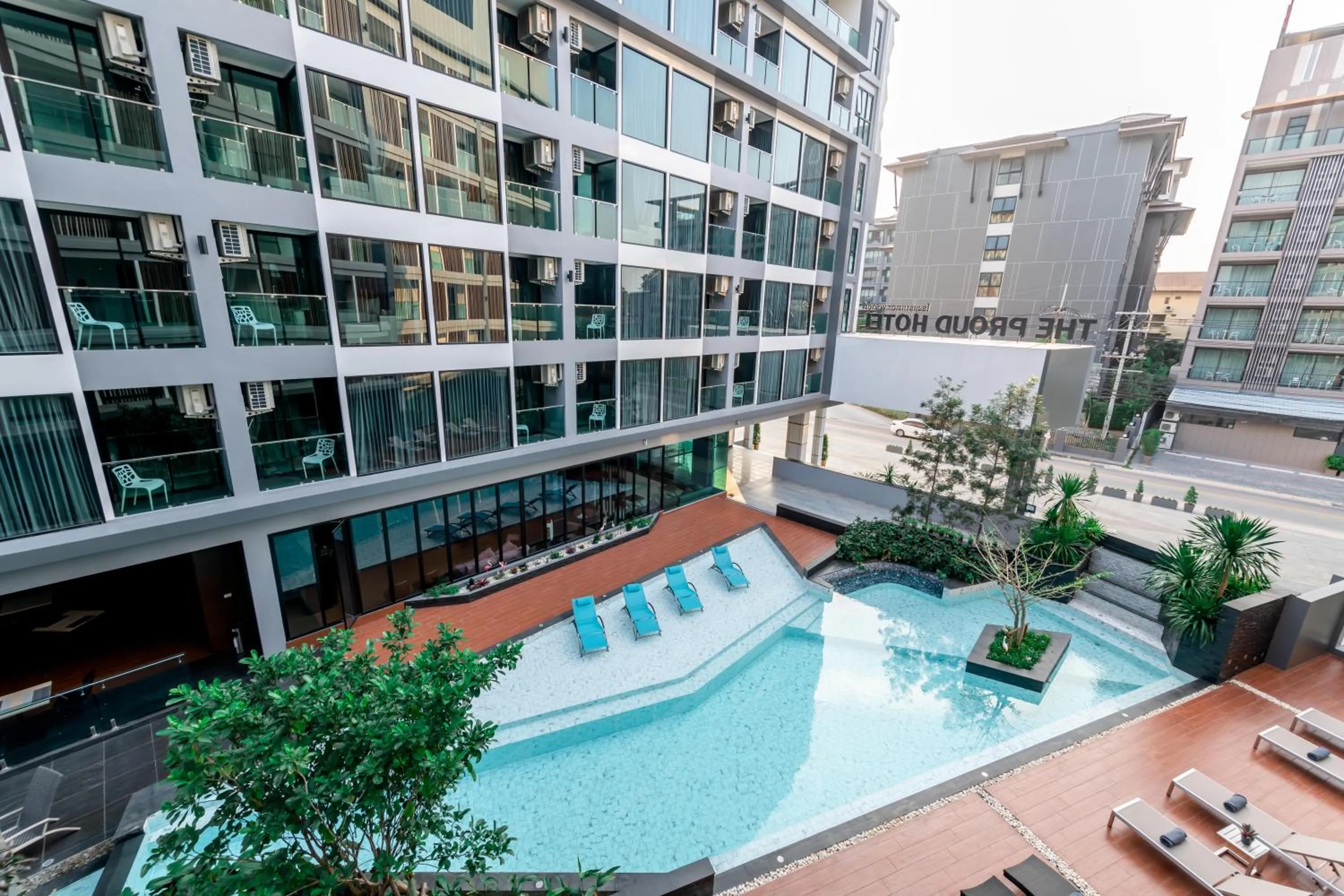 Swimming pool in The Proud Hotel Pattaya - SHA Certified