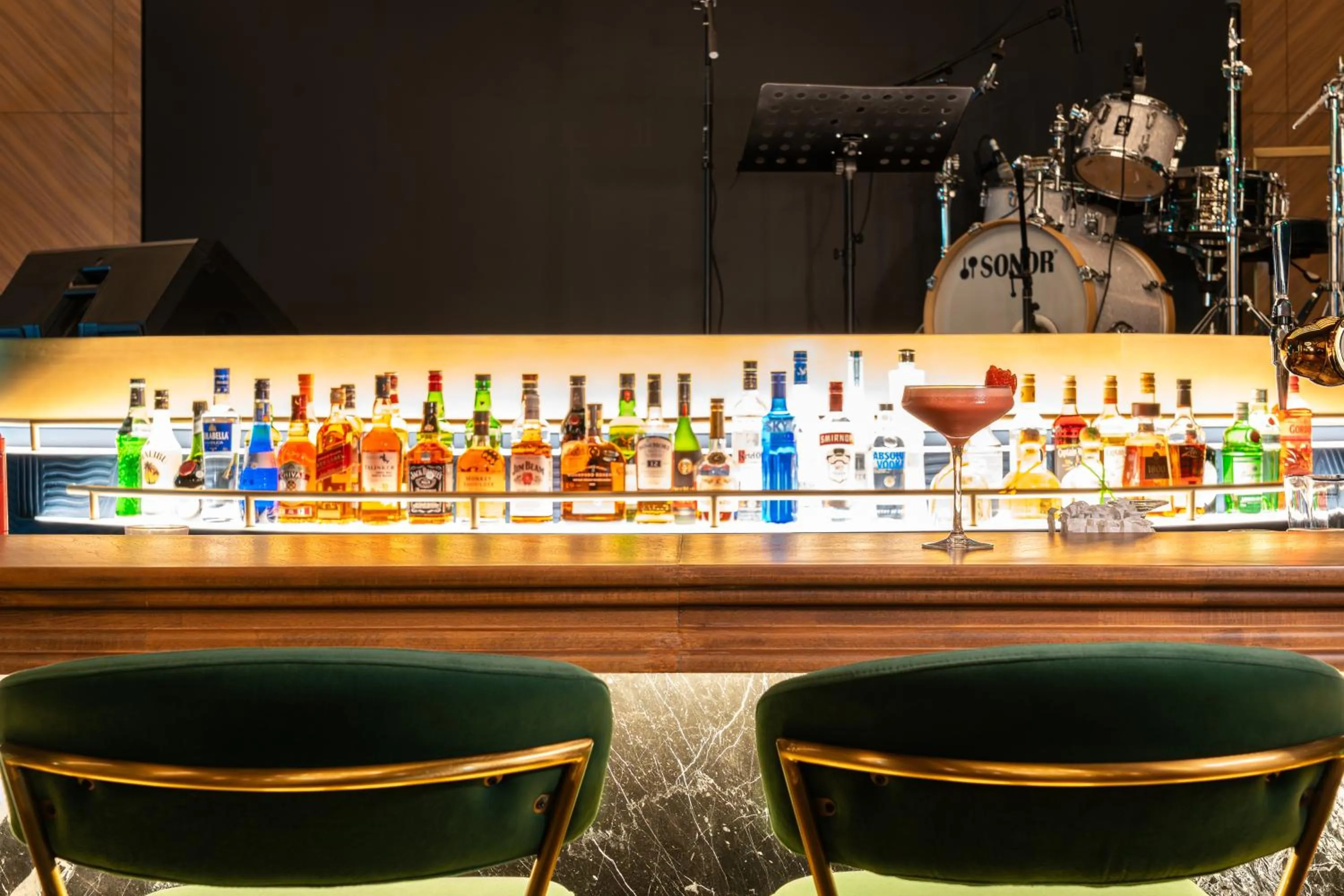 Restaurant/places to eat in Novotel Dubai World Trade Centre