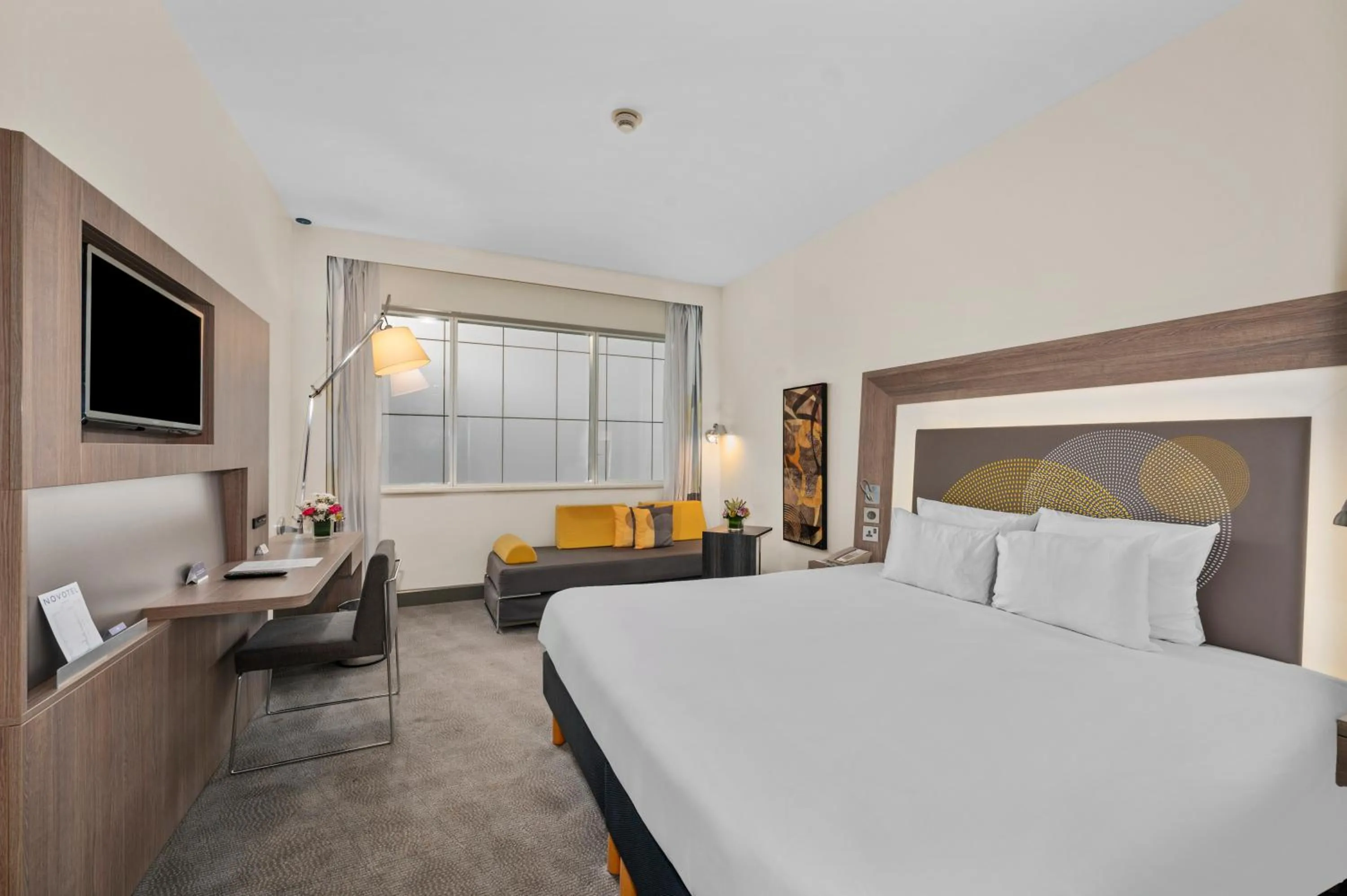 Bed in Novotel Dubai World Trade Centre