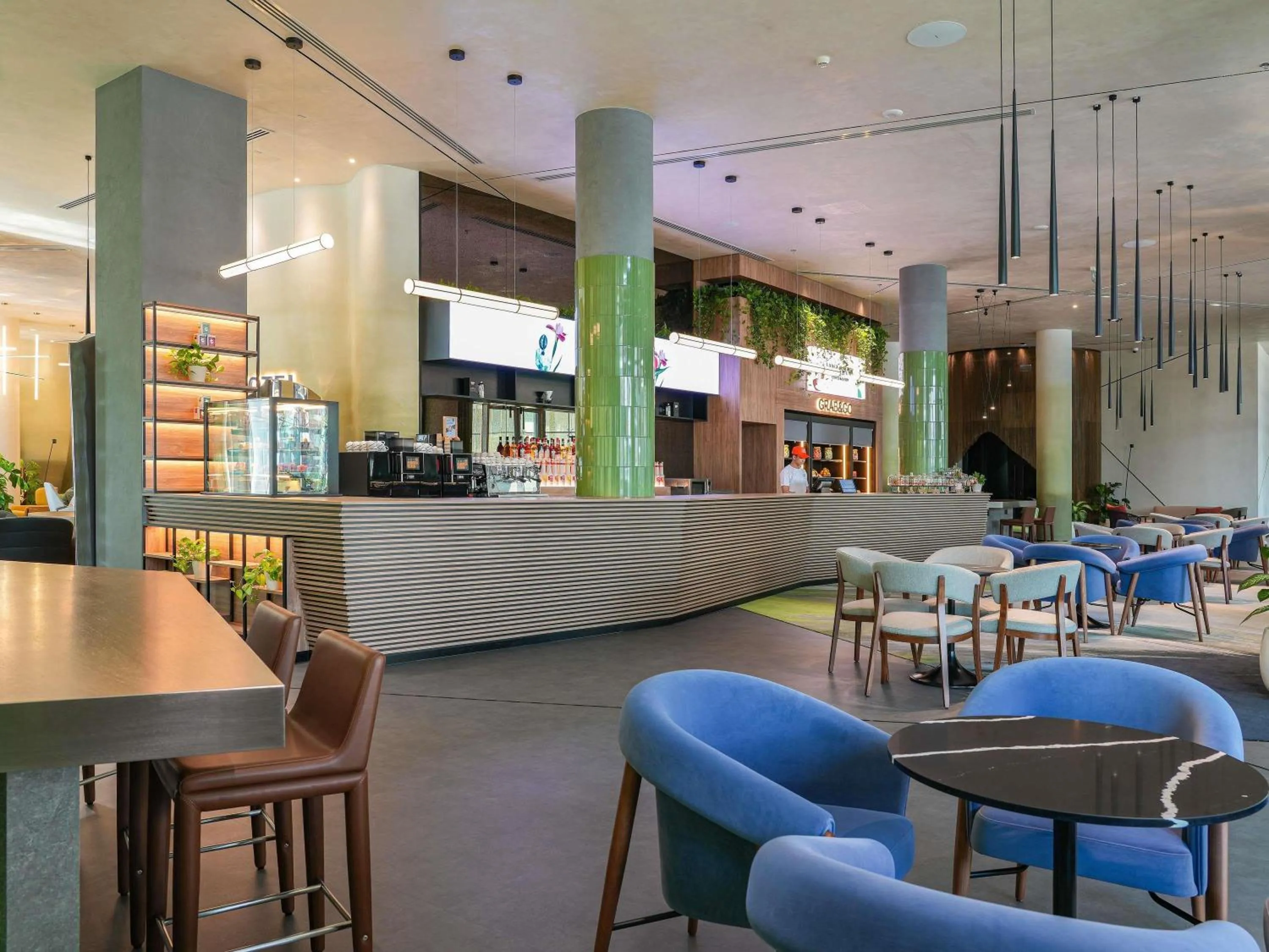 Restaurant/places to eat in Novotel Dubai World Trade Centre