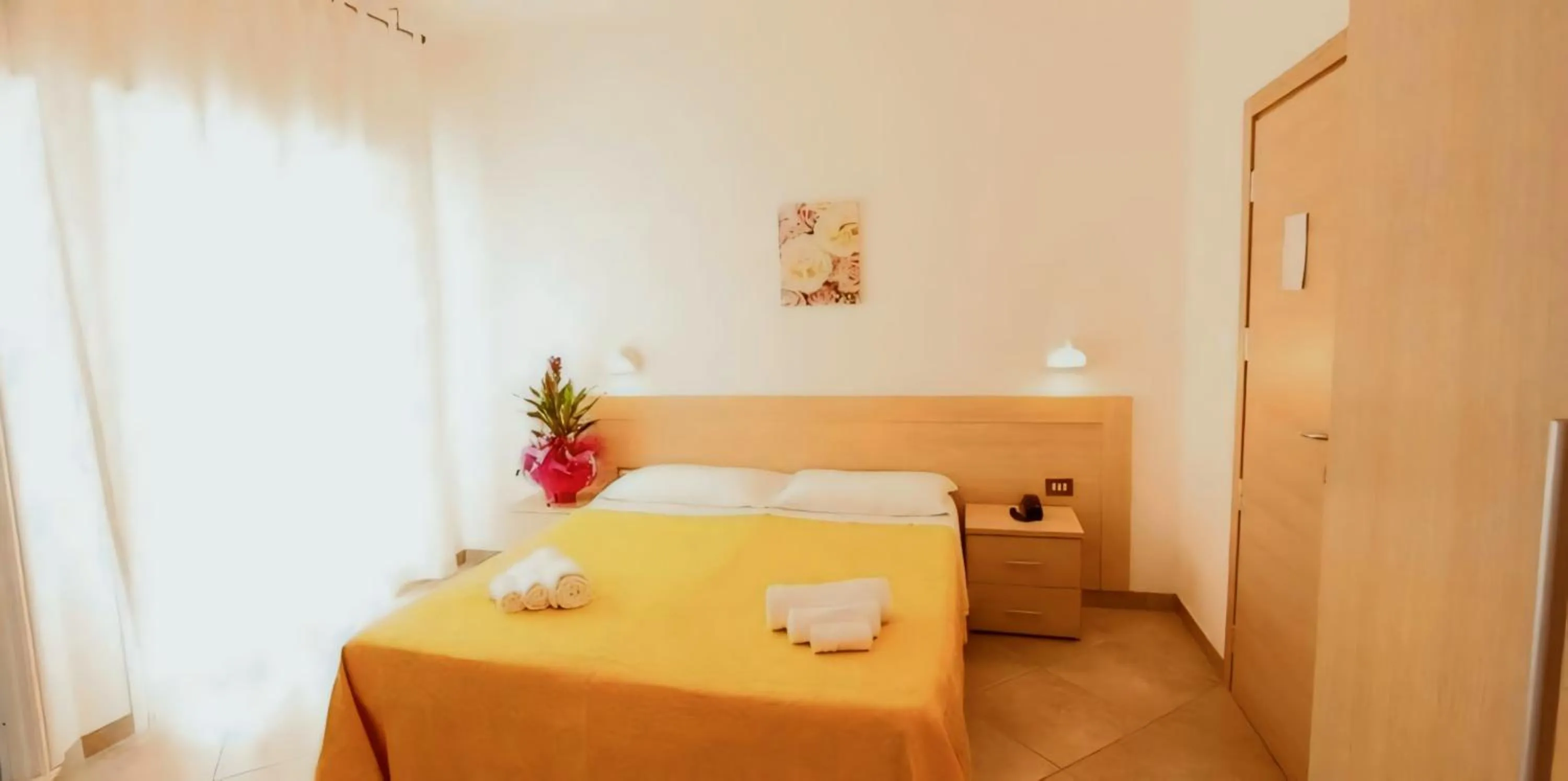 Bedroom, Bed in Hotel Baltic