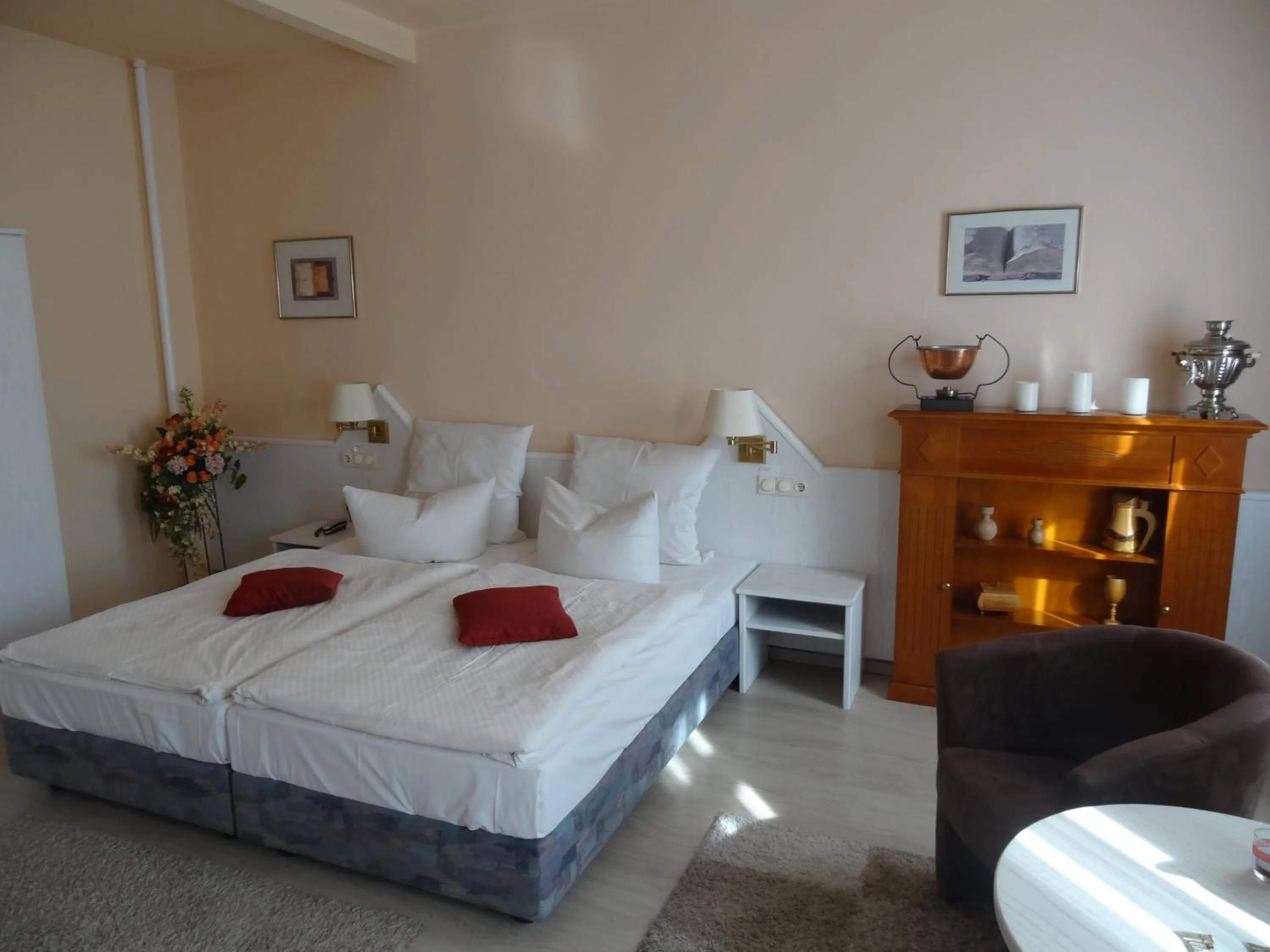 Bed in Hotel Elisenhof