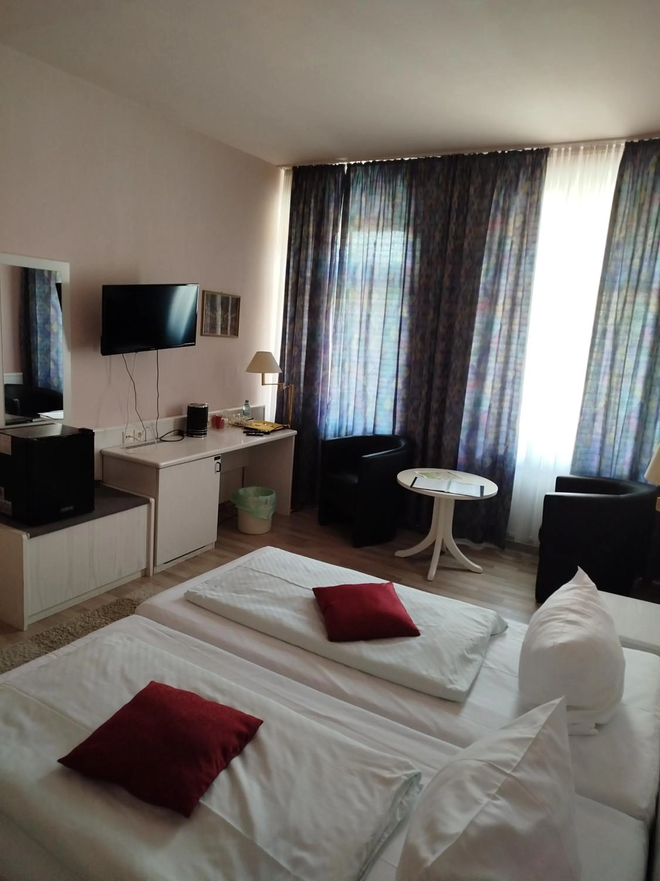 Photo of the whole room, Bed in Hotel Elisenhof