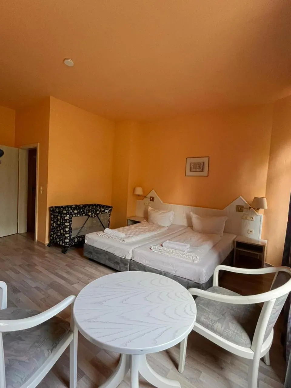 Photo of the whole room, Bed in Hotel Elisenhof