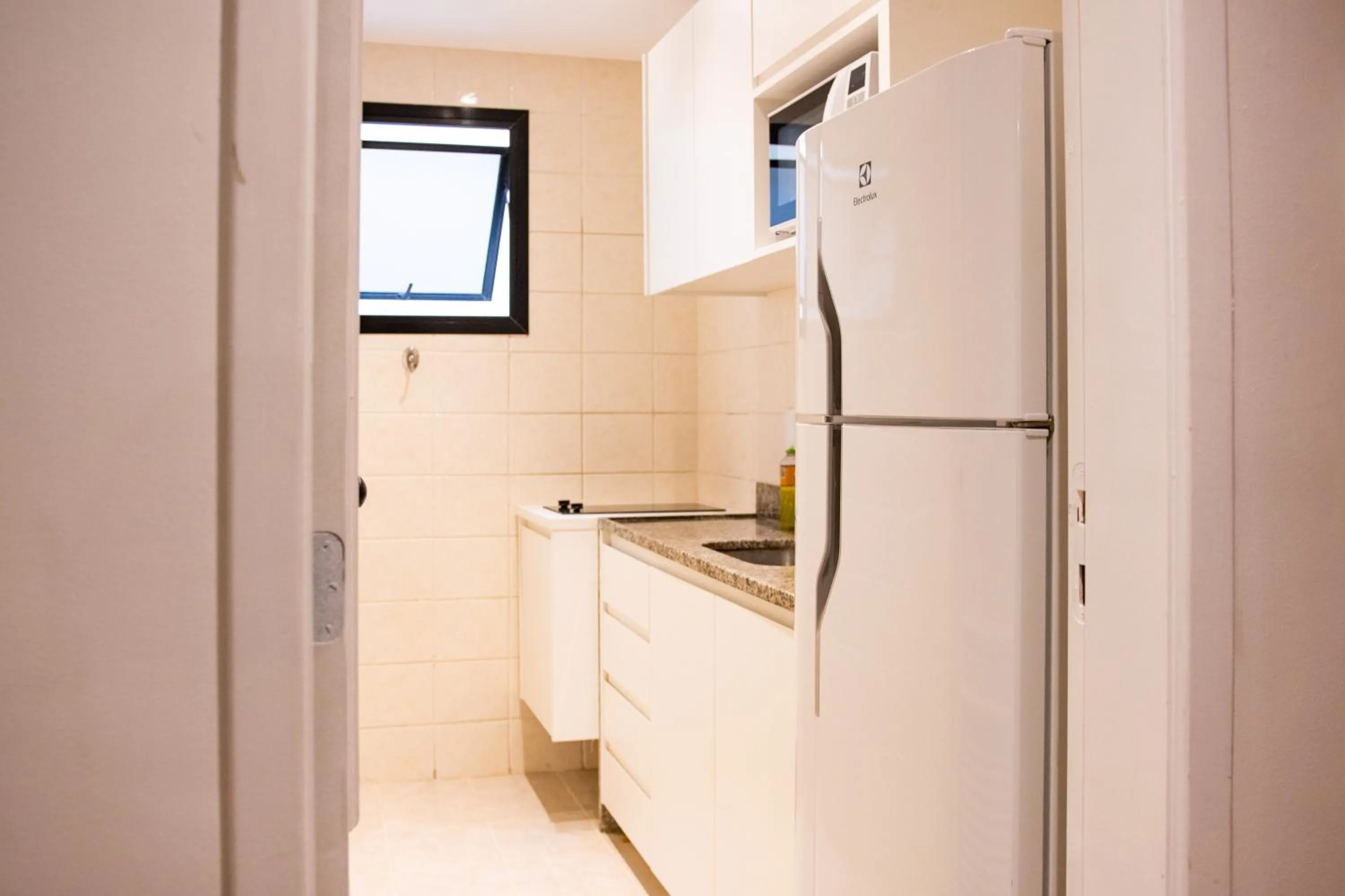 Kitchen or kitchenette in Anna Suites Ipanema by Arena Hotéis